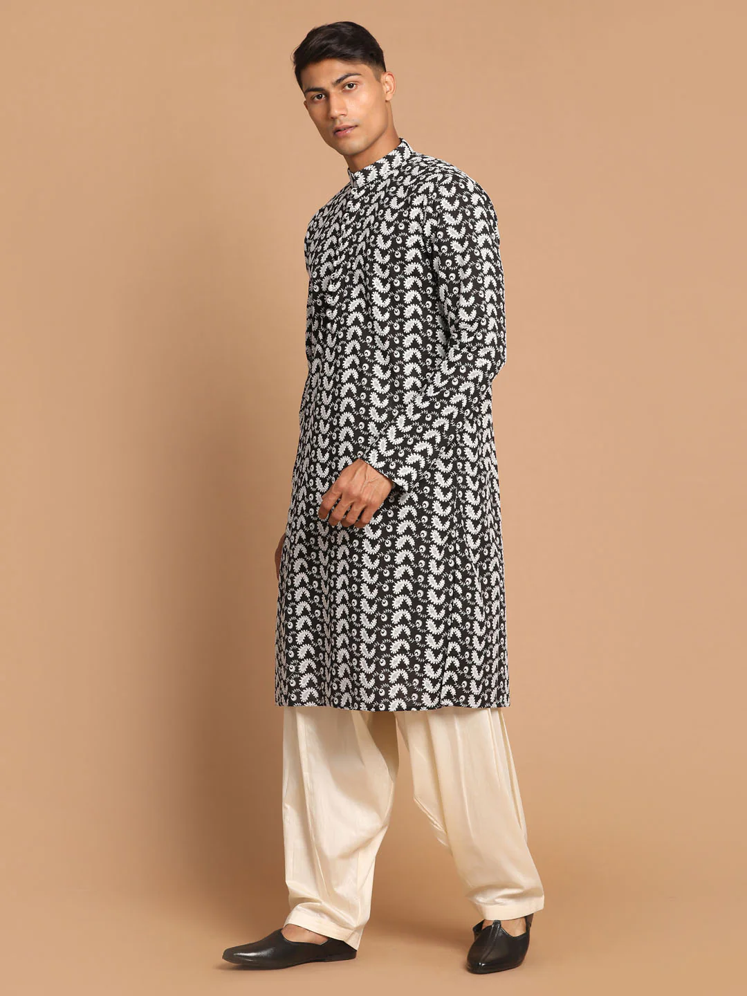 Men's Black Pure Cotton Chikankari Kurta With Patiala Set - Image 2