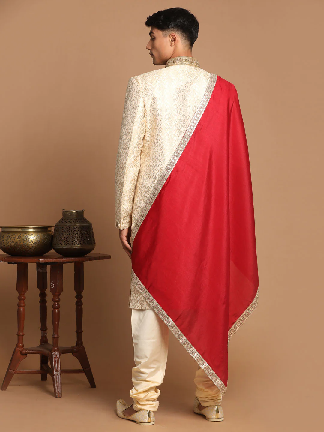Men's Beige And Gold Embroidered Brocade Sherwani Set With Maroon Dupatta - Image 4