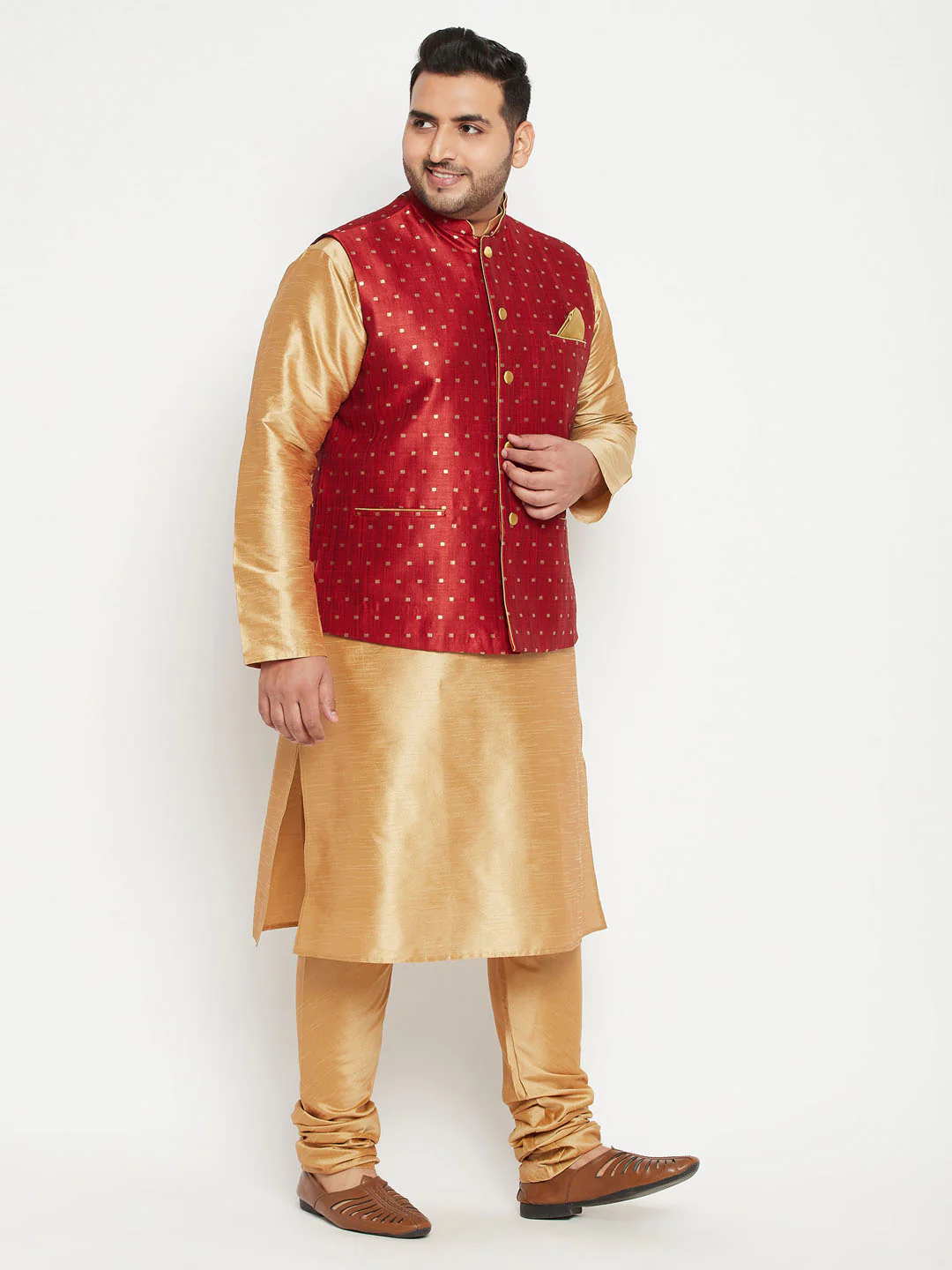 Men's Plus Size Maroon Zari Weaved Nehru Jacket With Kurta Pyjama Set - Image 2