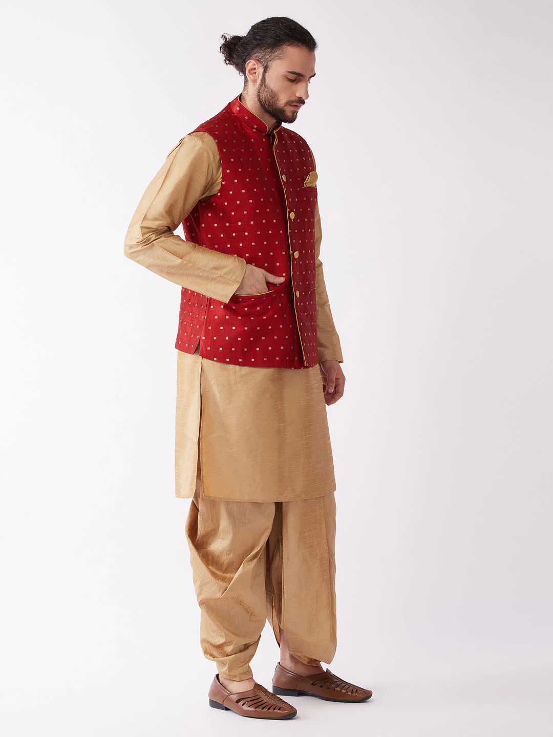 Men's Maroon Zari Weaved Jacket With Kurta Dhoti Set - Image 2