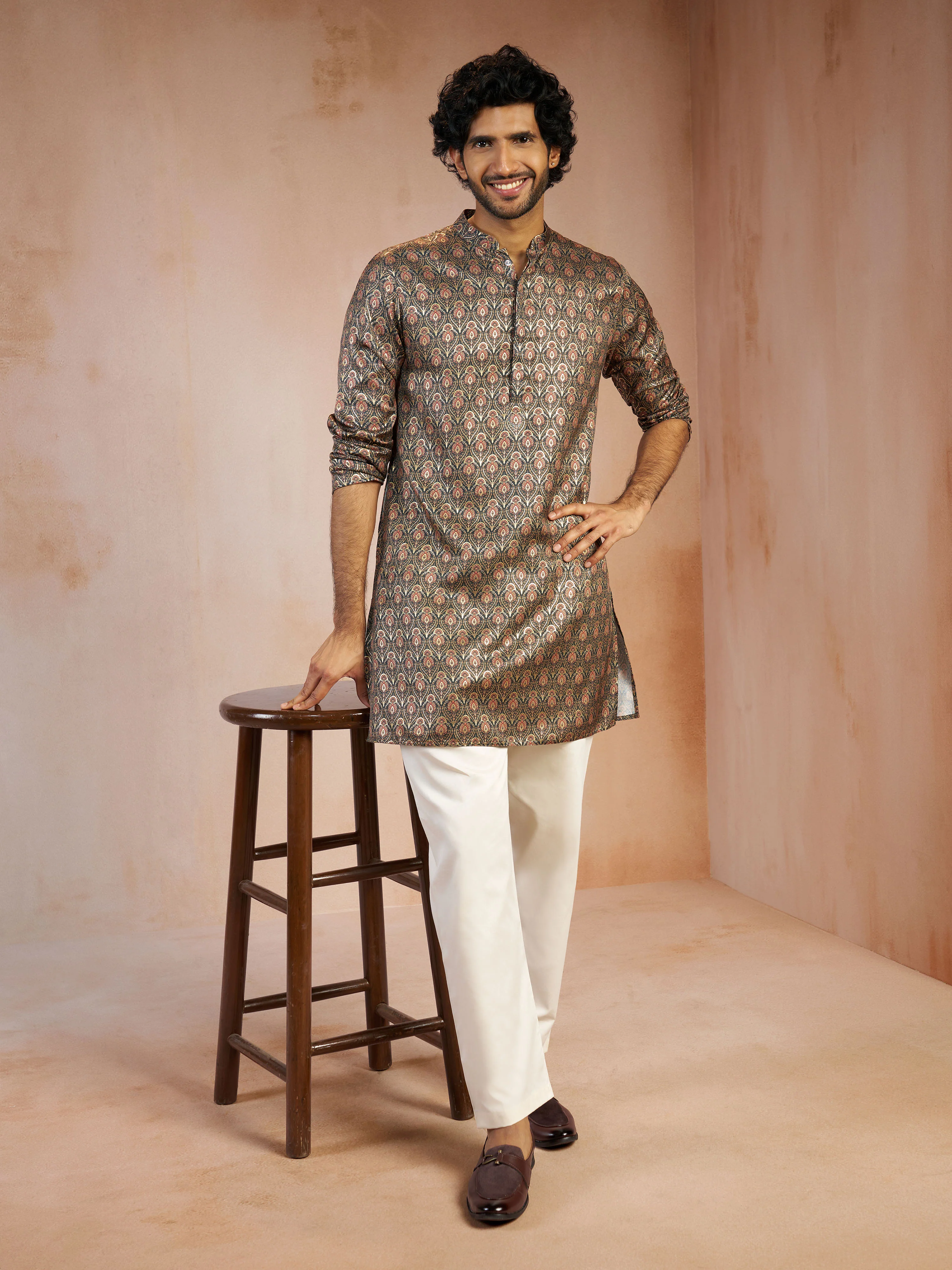Men's Green Foil Print Ethnic Motif Silk Blend Straight Kurta - Image 5