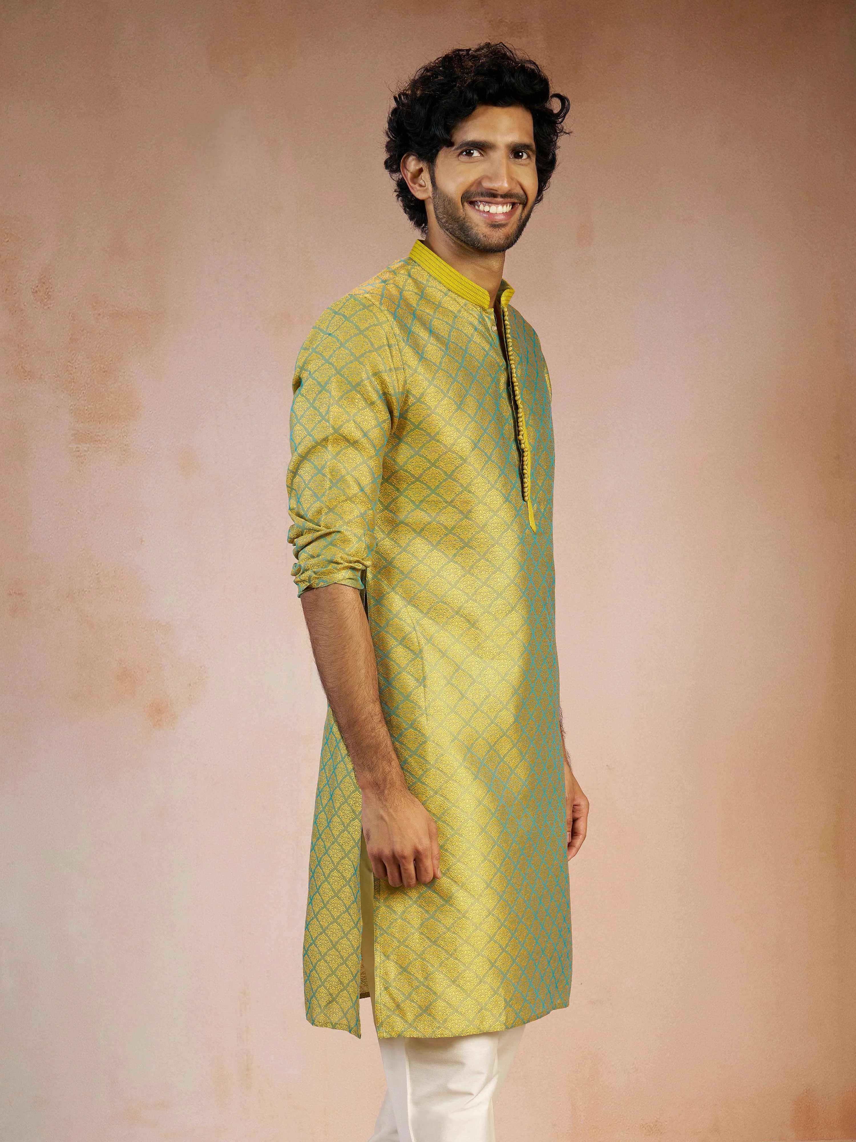 Men's Green Jacquard Geometric Thread & Sequin Embroidered Silk Blend Straight Kurta - Image 4