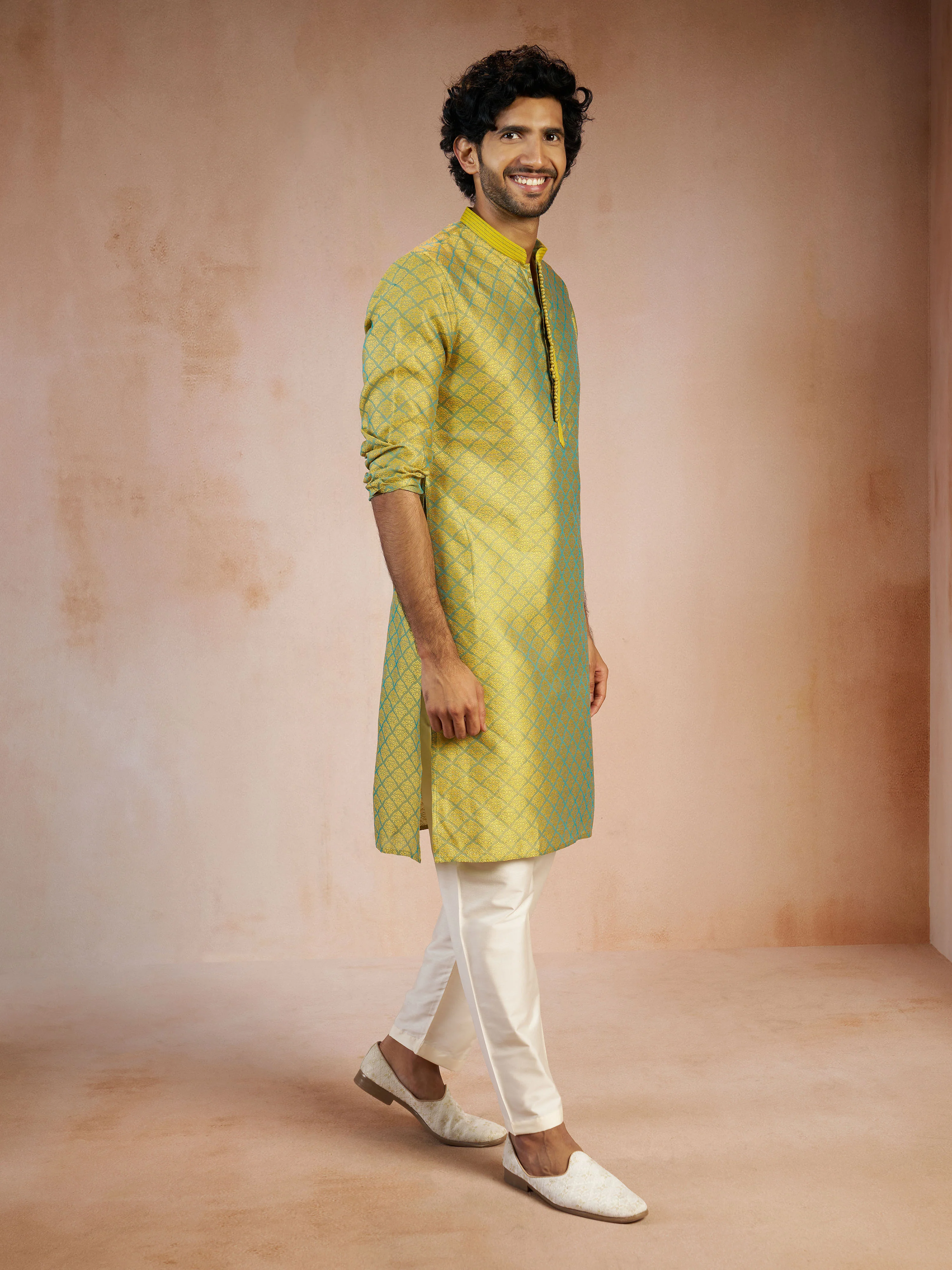 Men's Green Silk Blend Jacquard Thread Sequin Embroidery Long Kurta with Cream Viscose Pyjama Set - Image 3