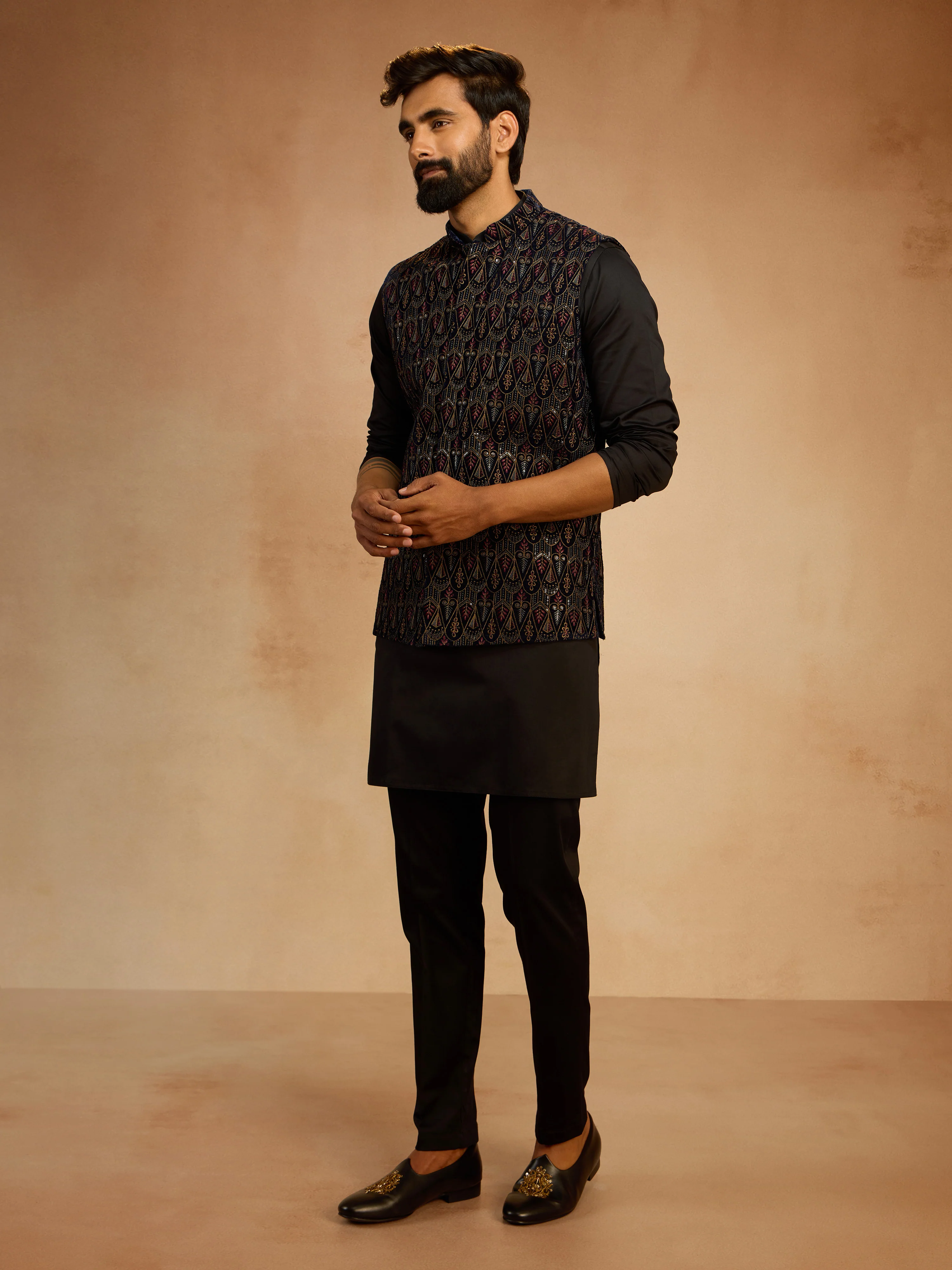 Men's Navy Blue Velvet Embroidered Nehru Jacket with Black Solid Kurta & Pyjama Set - Image 3