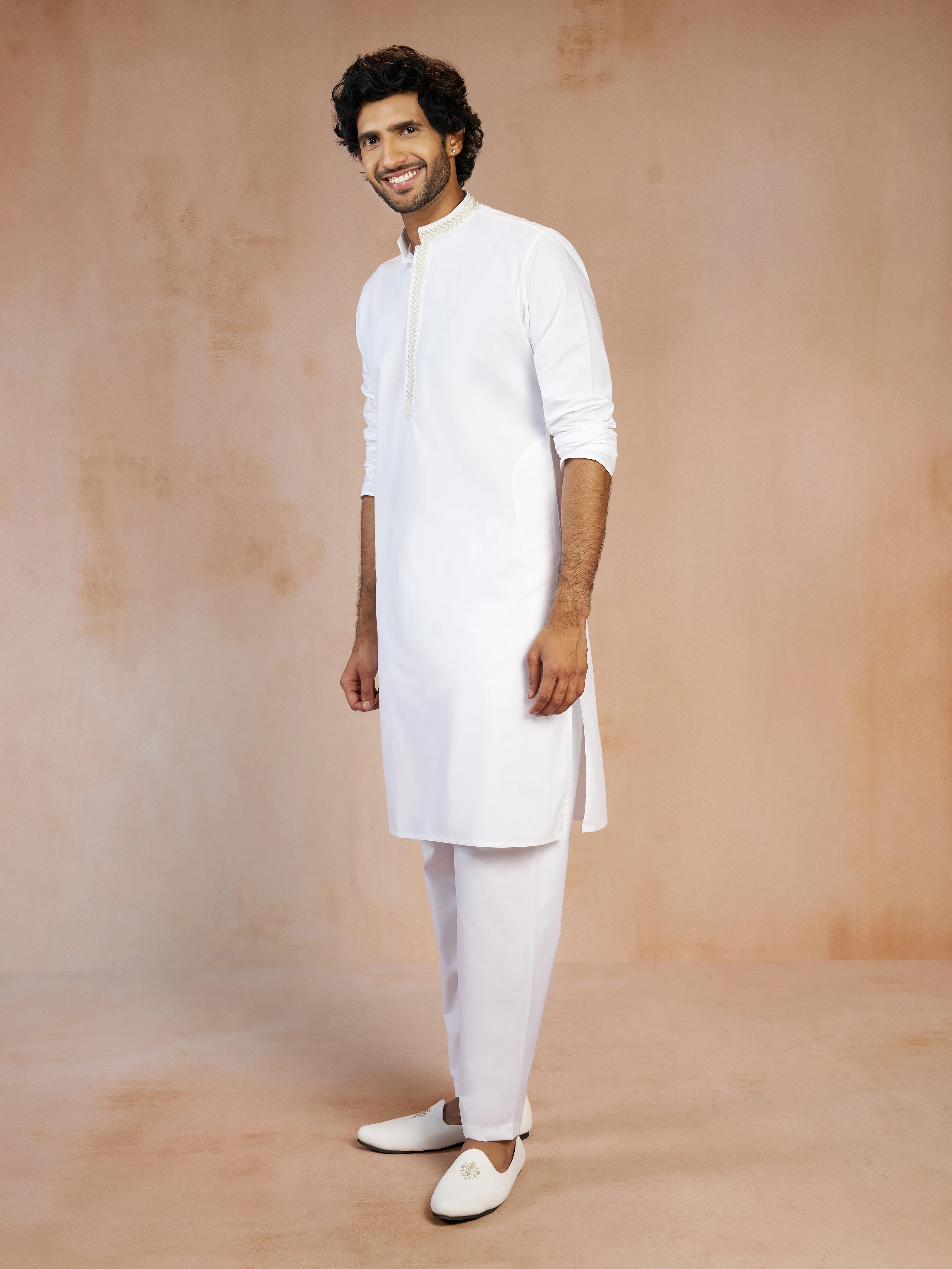Men's White Thread Embroidered Cotton Kurta with White Cotton Aligarh Pyjama Set - Image 3