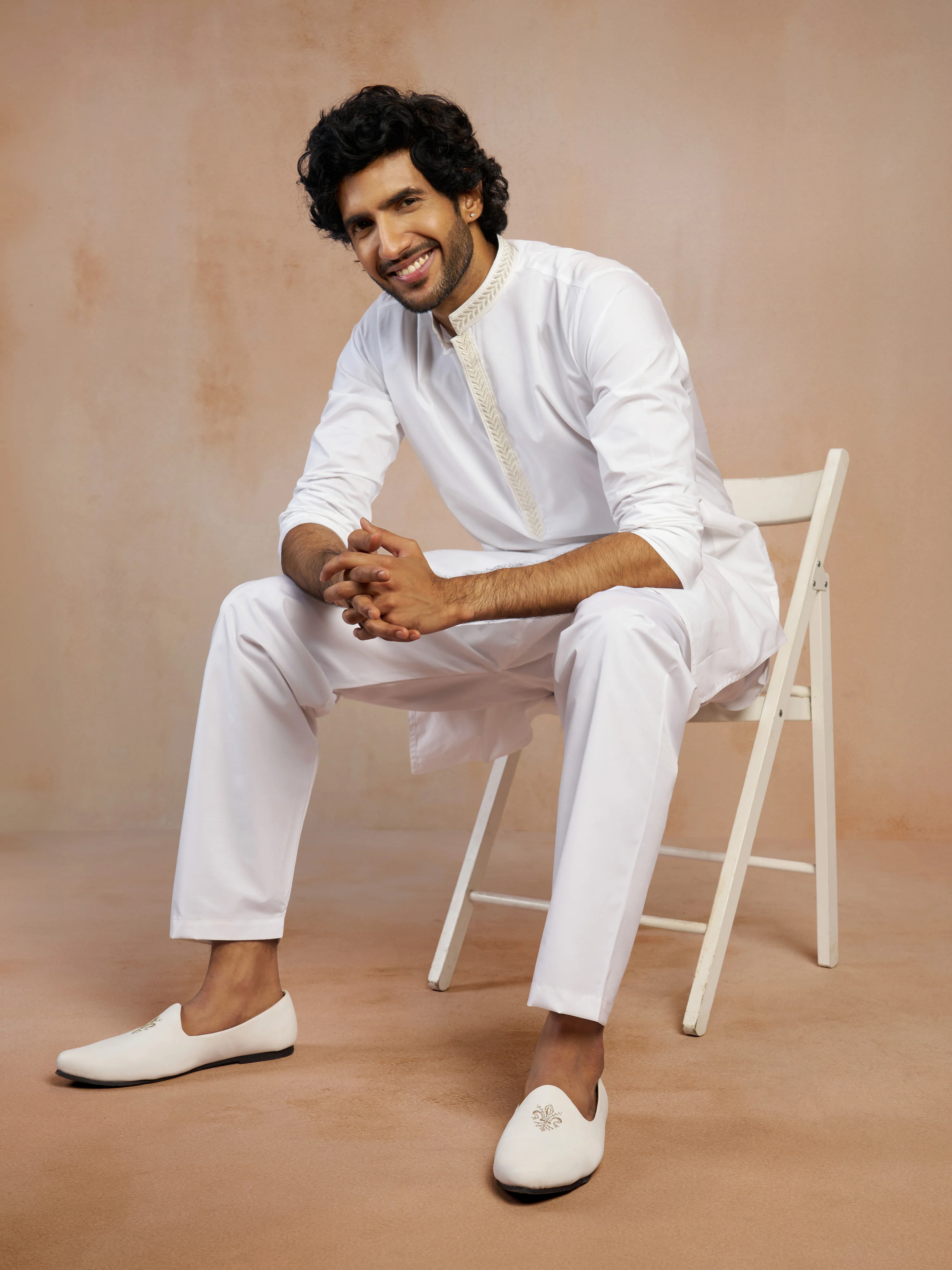 Men's White Thread Embroidered Cotton Kurta with White Cotton Aligarh Pyjama Set - Image 6