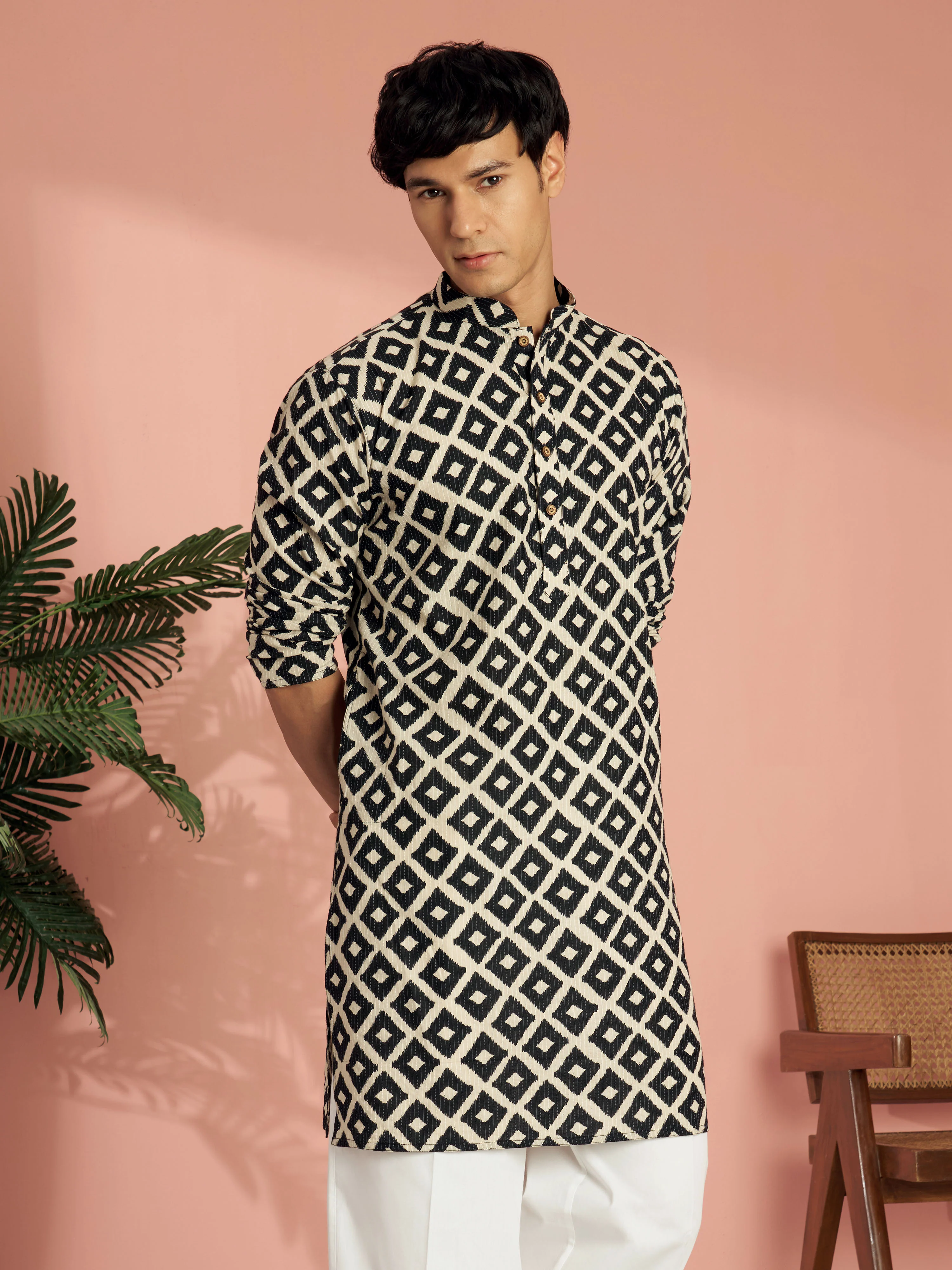 Men's Black Cotton Geometric Print & Embroidered Mid-Length Kurta - Image 3