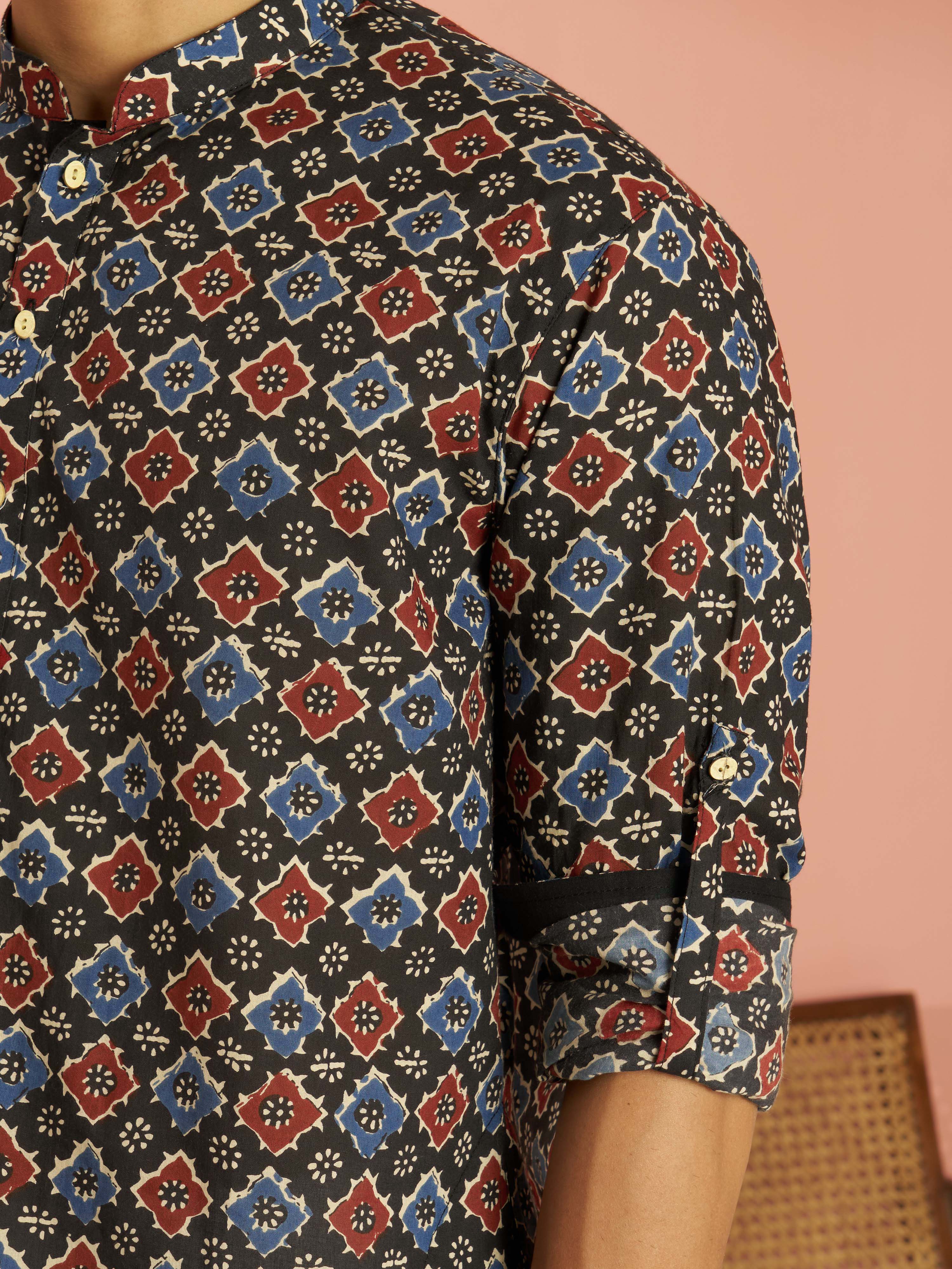 Men's Black Cotton Geometric Printed Cuffed Kurta with White Pyjama Set - Image 6