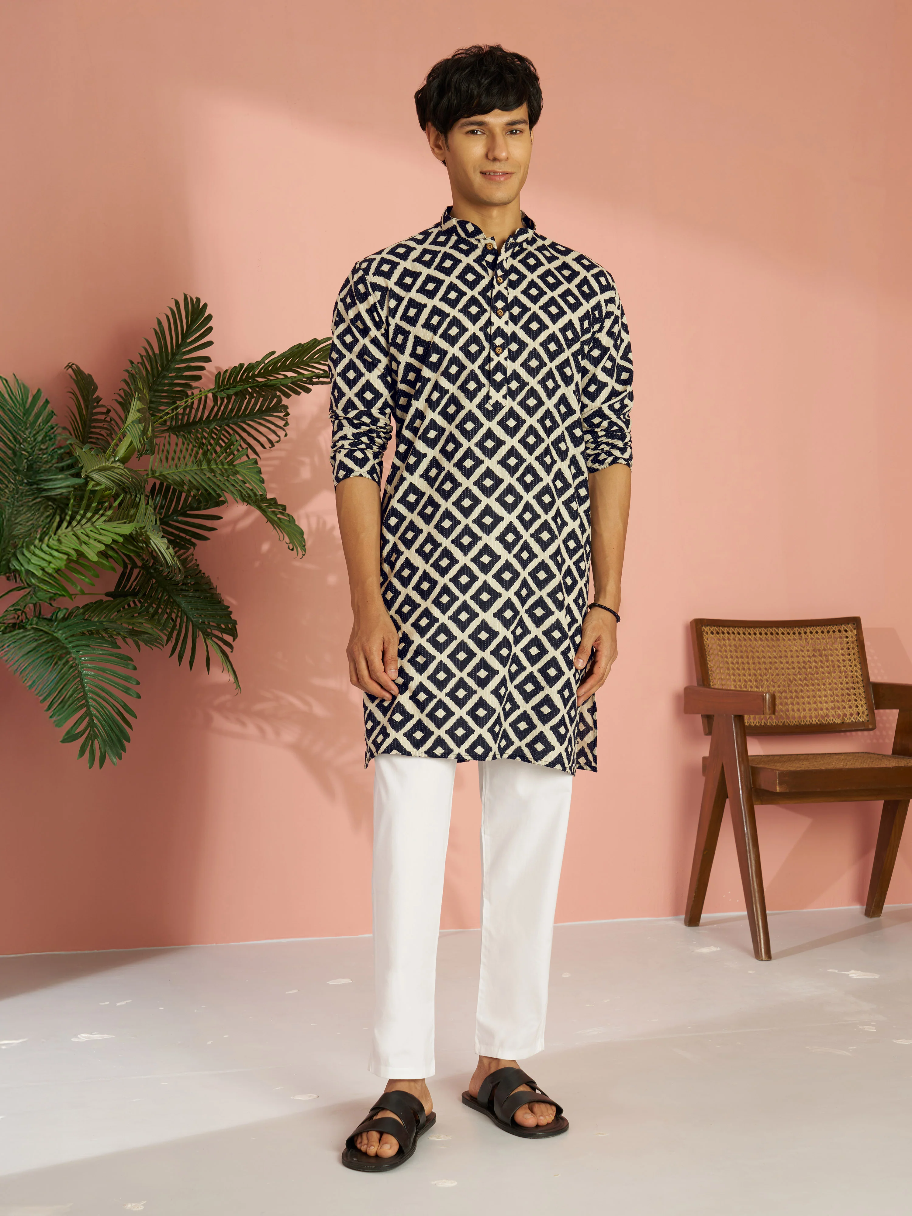 Men's Black Cotton Geometric Printed & Embroidered Kurta with White Pyjama Set - Image 4