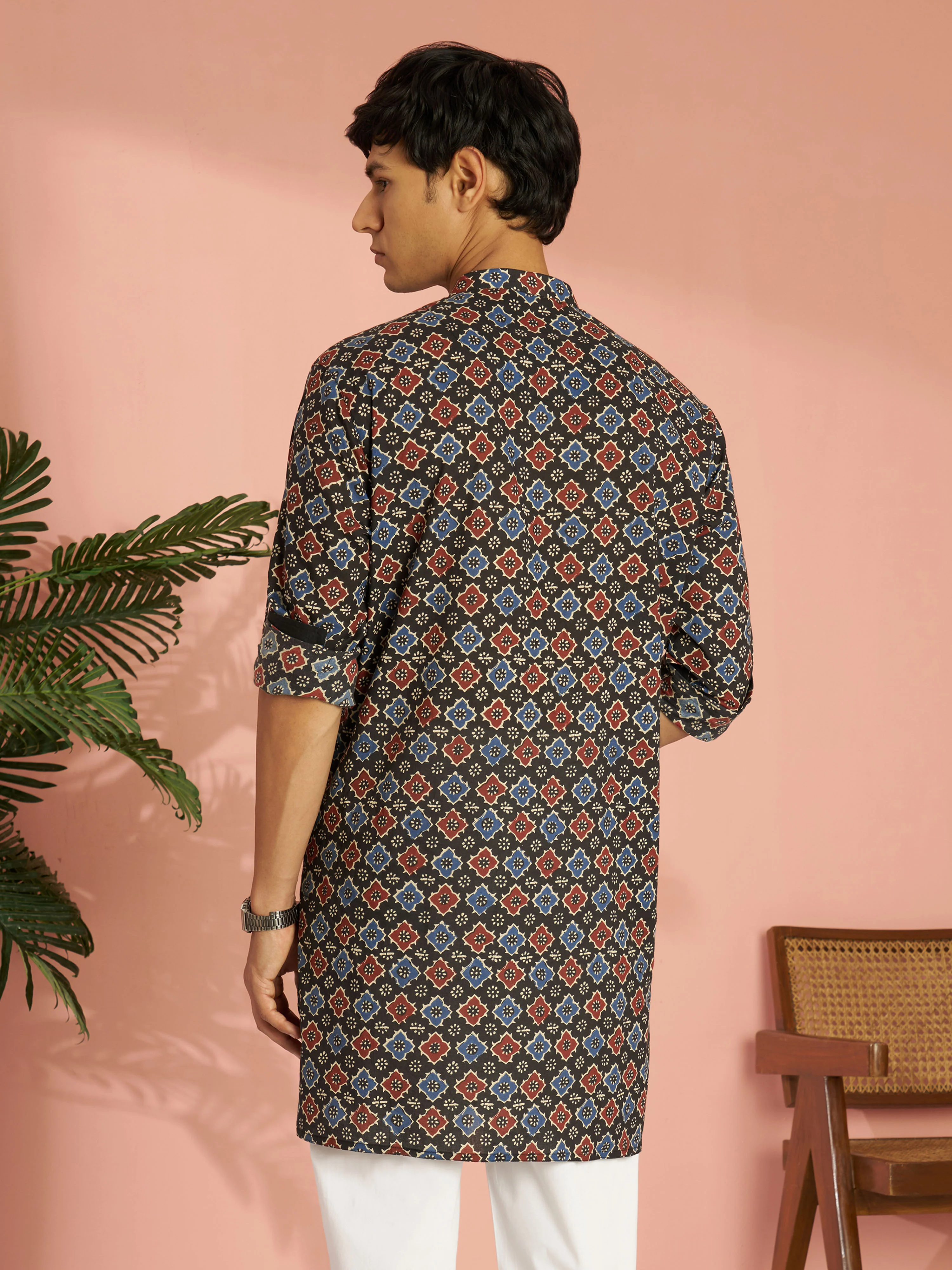 Men's Black Cotton Geometric Printed Mid-Length Kurta with Cuffed Sleeves - Image 5