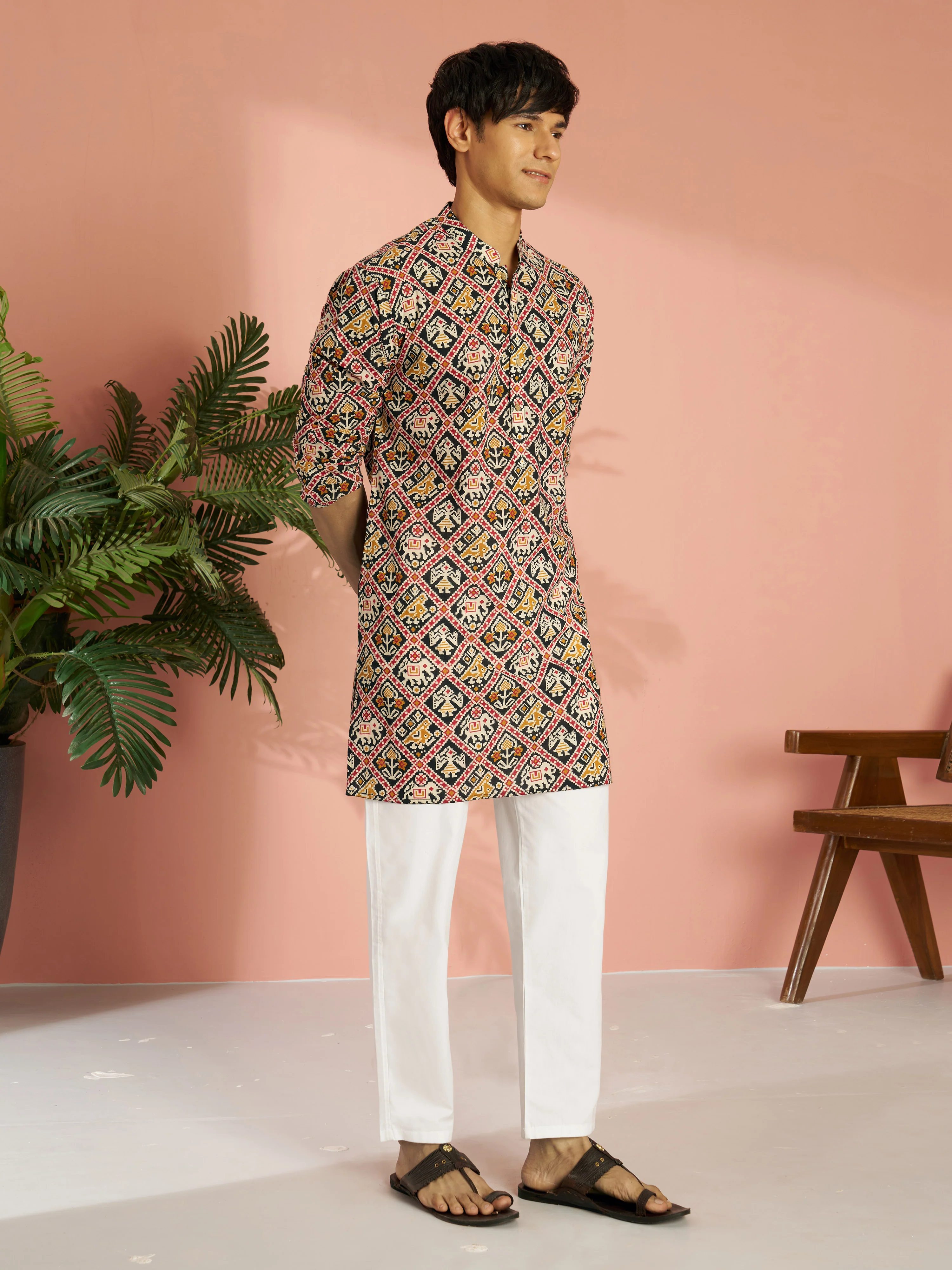Men's Black Cotton Patola Printed Kurta with White Pyjama Set - Image 3