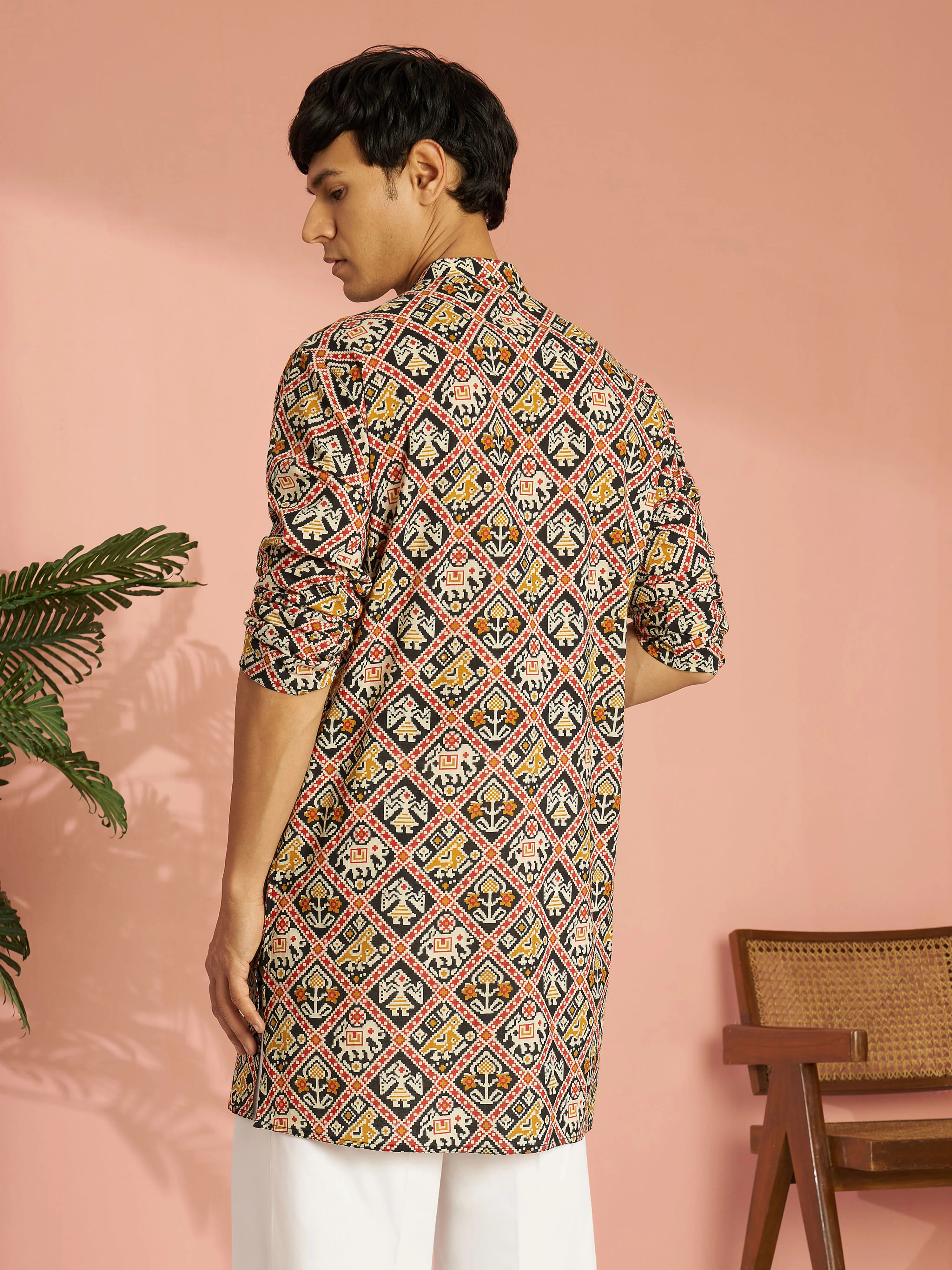 Men's Black Cotton Patola Printed Mid-Length Kurta - Image 5