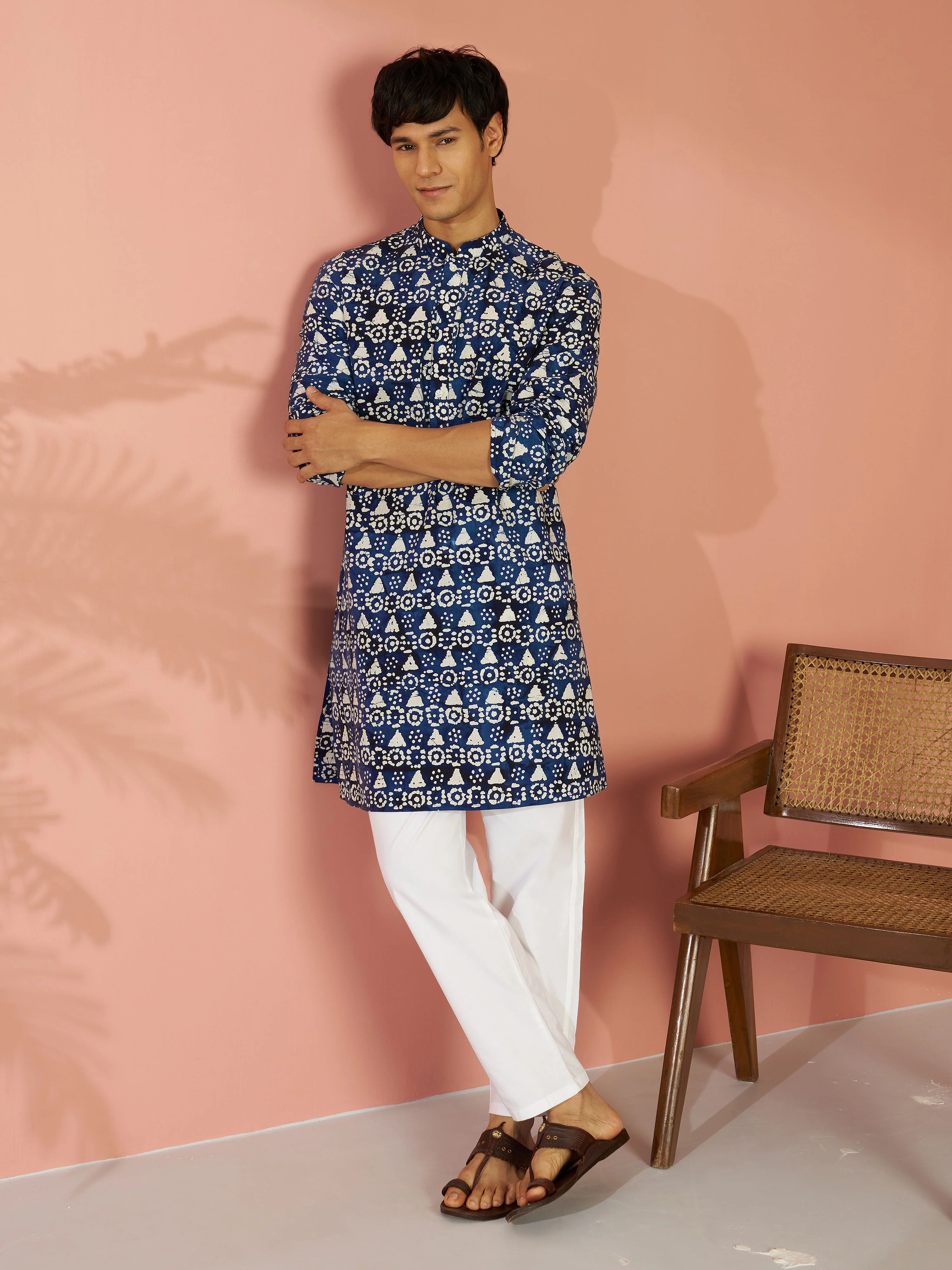 Men's Blue Cotton Batik Printed Kurta with White Pyjama Set