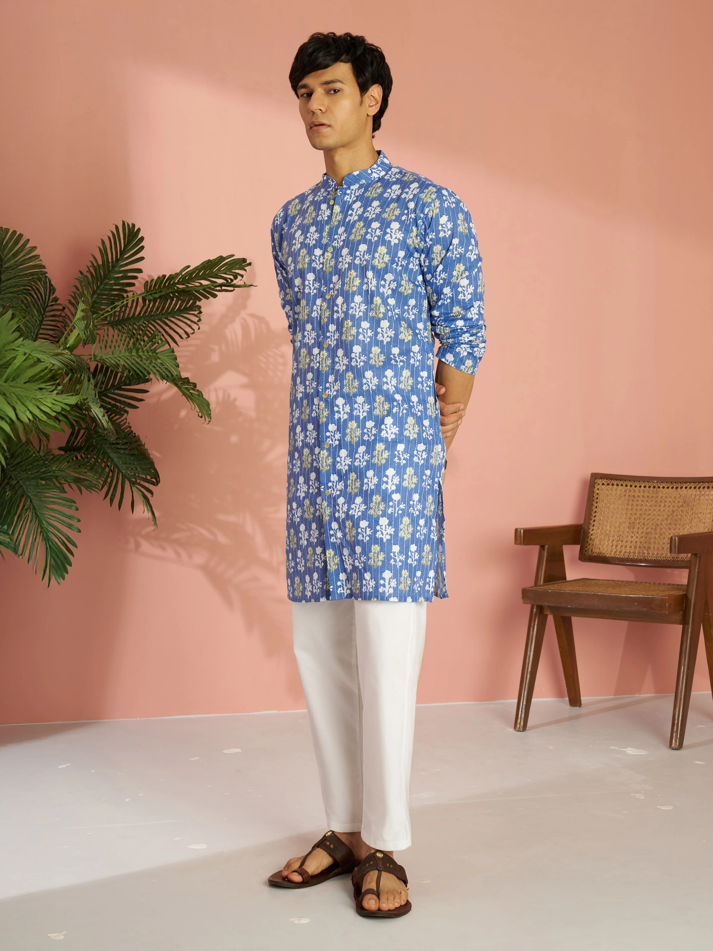 Men's Blue Silk Blend Floral Printed Embroidered Kurta with White Pyjama Set - Image 4
