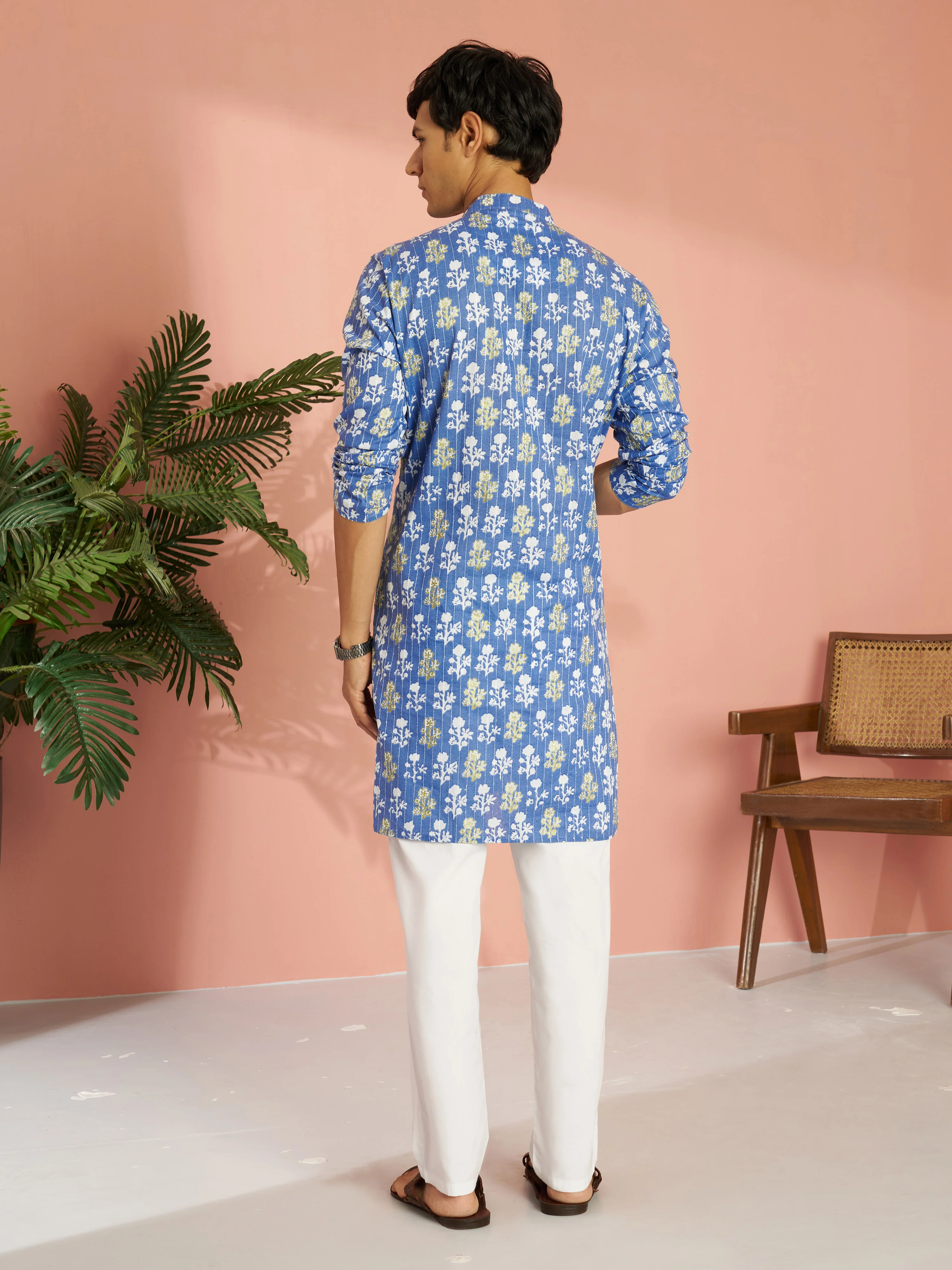 Men's Blue Silk Blend Floral Printed Embroidered Kurta with White Pyjama Set - Image 5