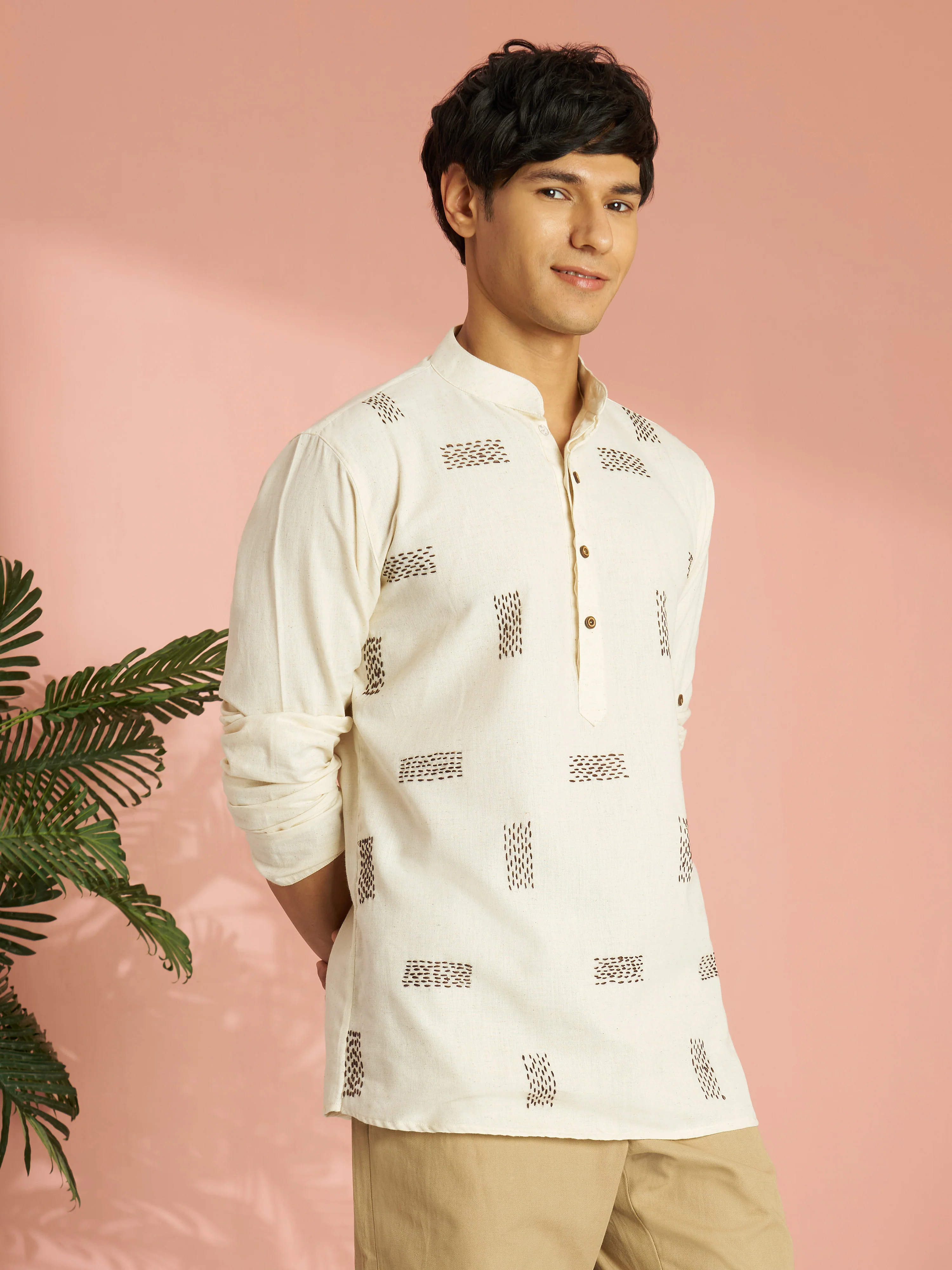 Men's Cream Cotton Thread Embroidered Short Kurta - Image 3