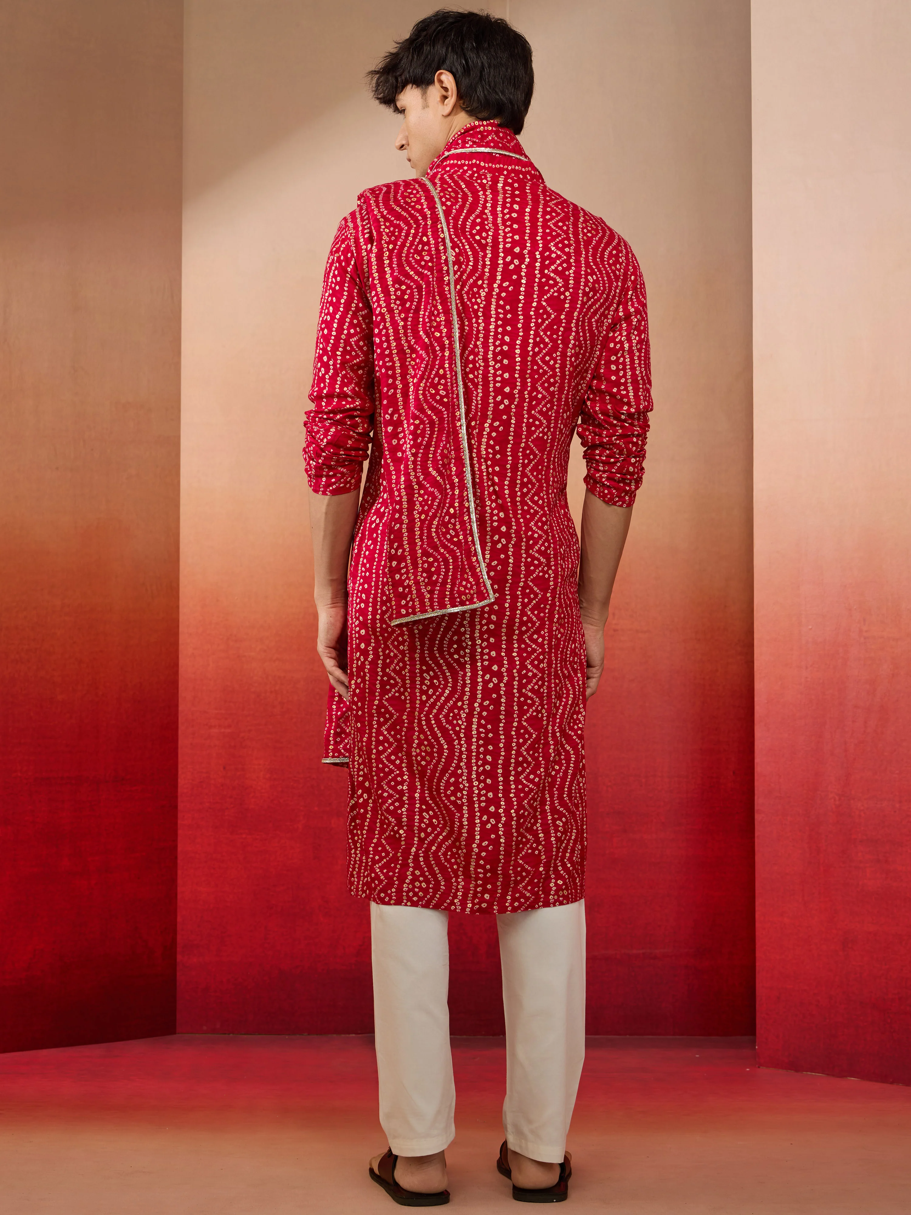 Mens Falsa Bandhani Kurta Set with Cream Pant and Dupatta - Image 5