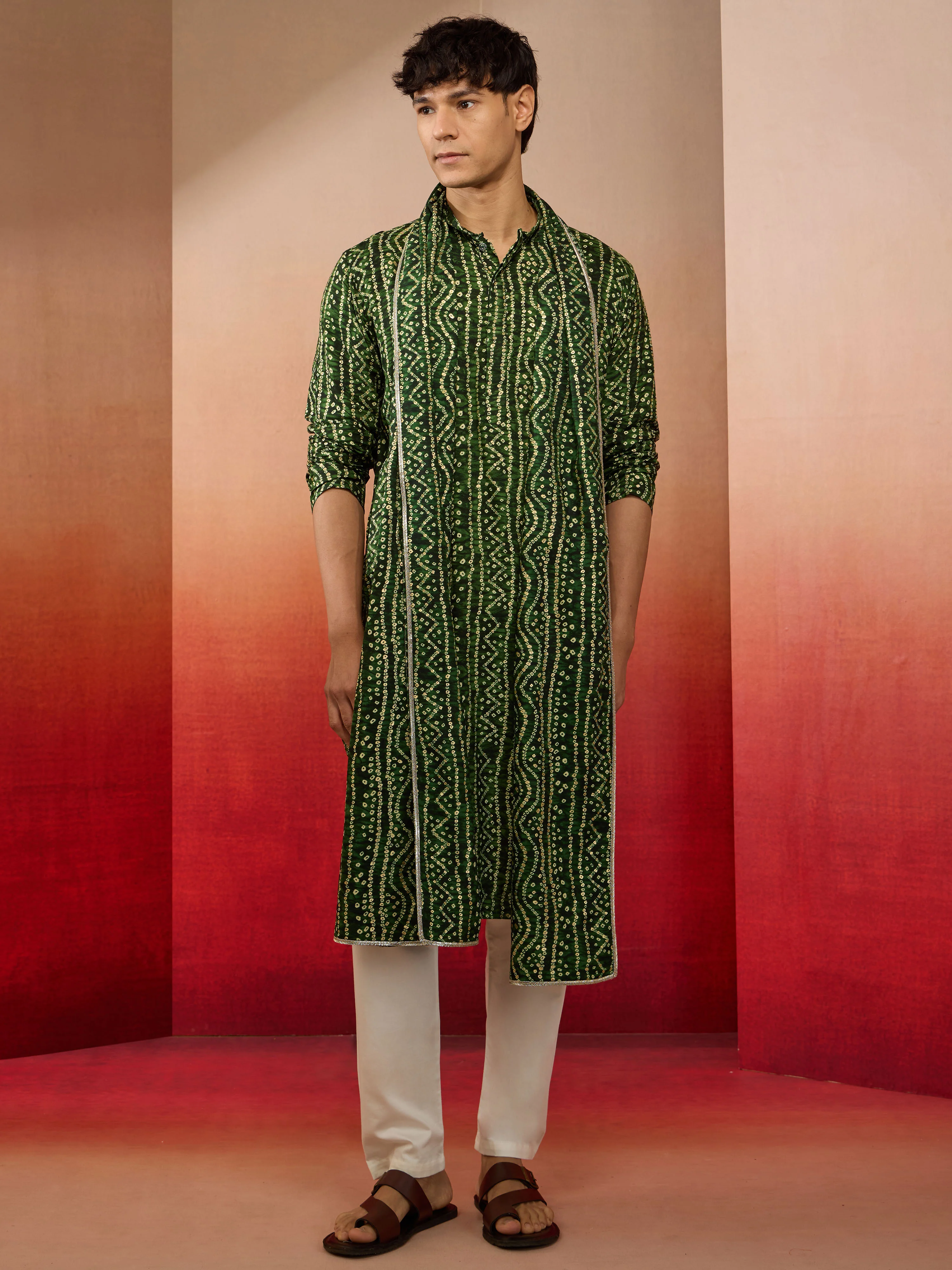Mens Green Bandhani Kurta Set with Cream Pant and Dupatta - Image 3