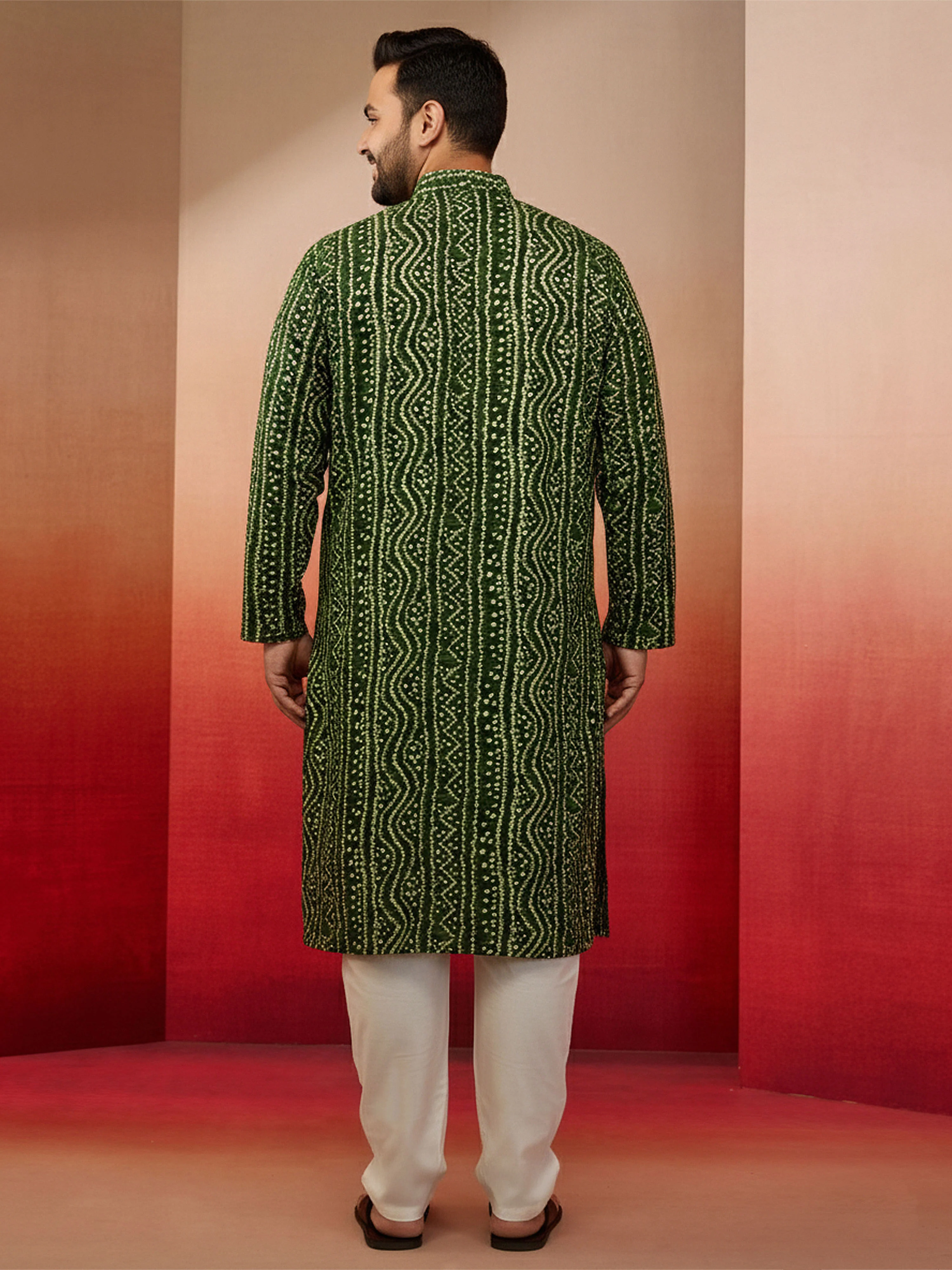 Men's Green Bandhani Kurta with Cream Pyjama - Image 4