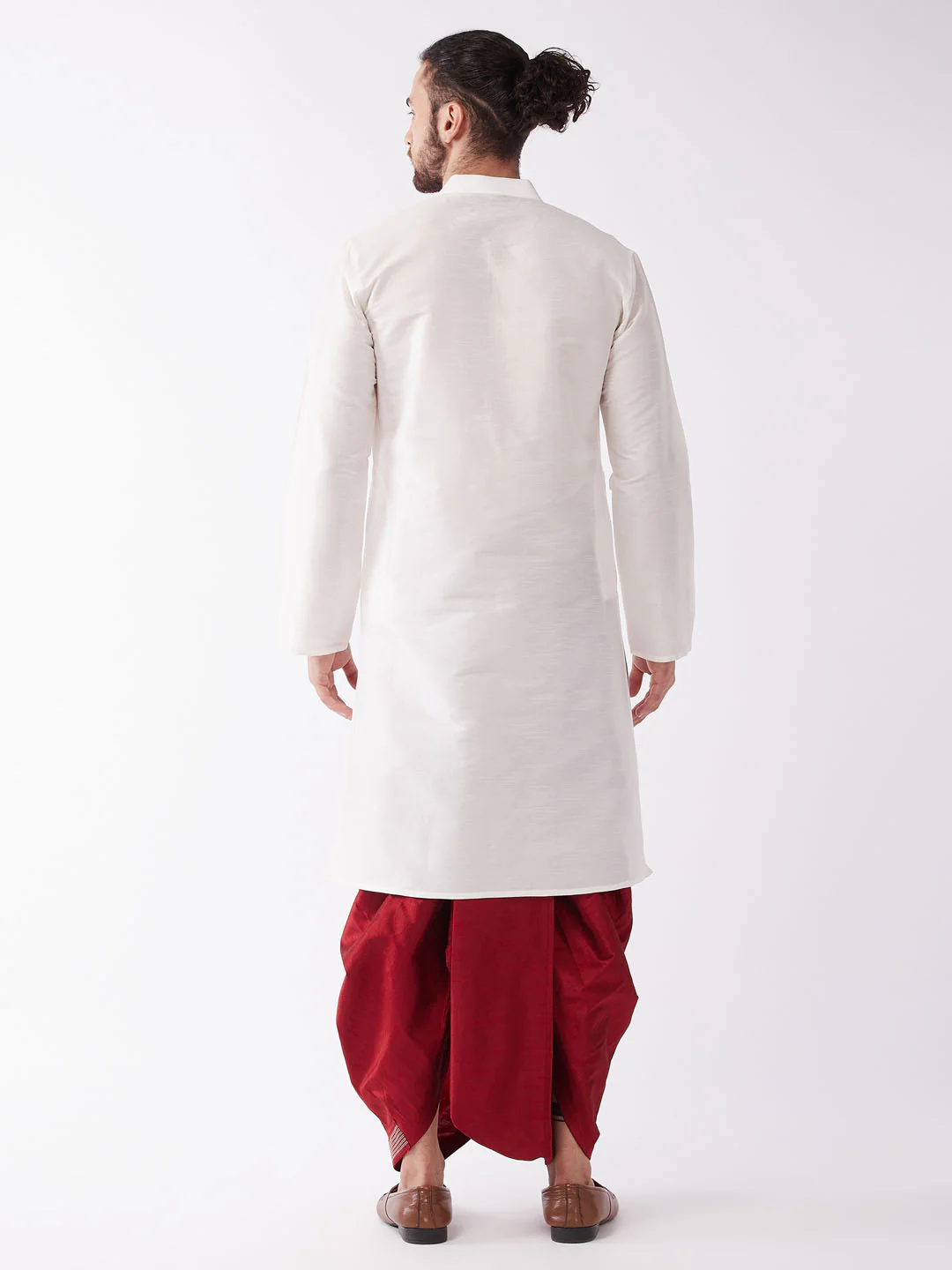 Men's White And Maroon Silk Blend Kurta And Dhoti Set - Image 3