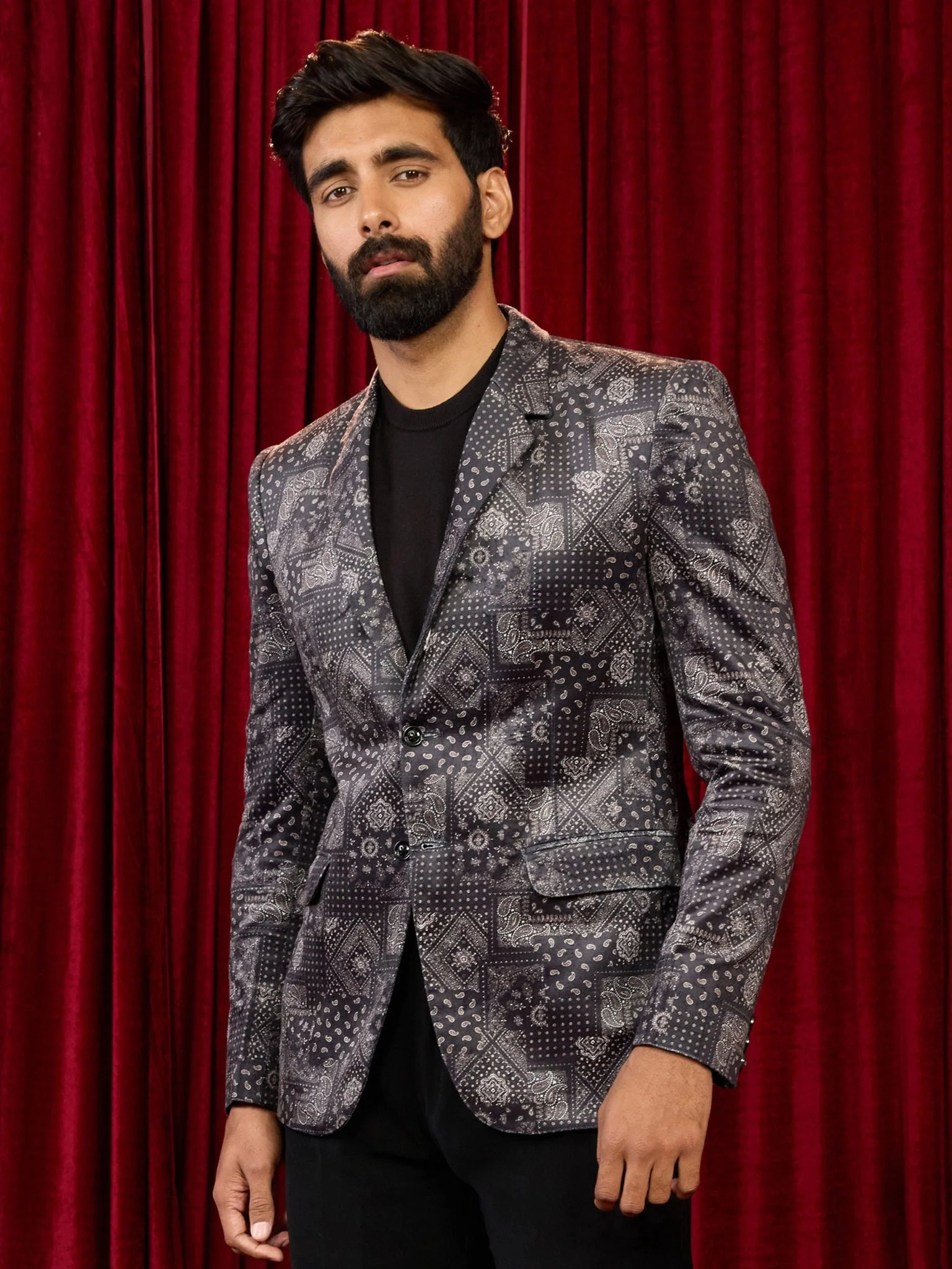 Men's's Black Velvet Digital Print Blazer - Image 4