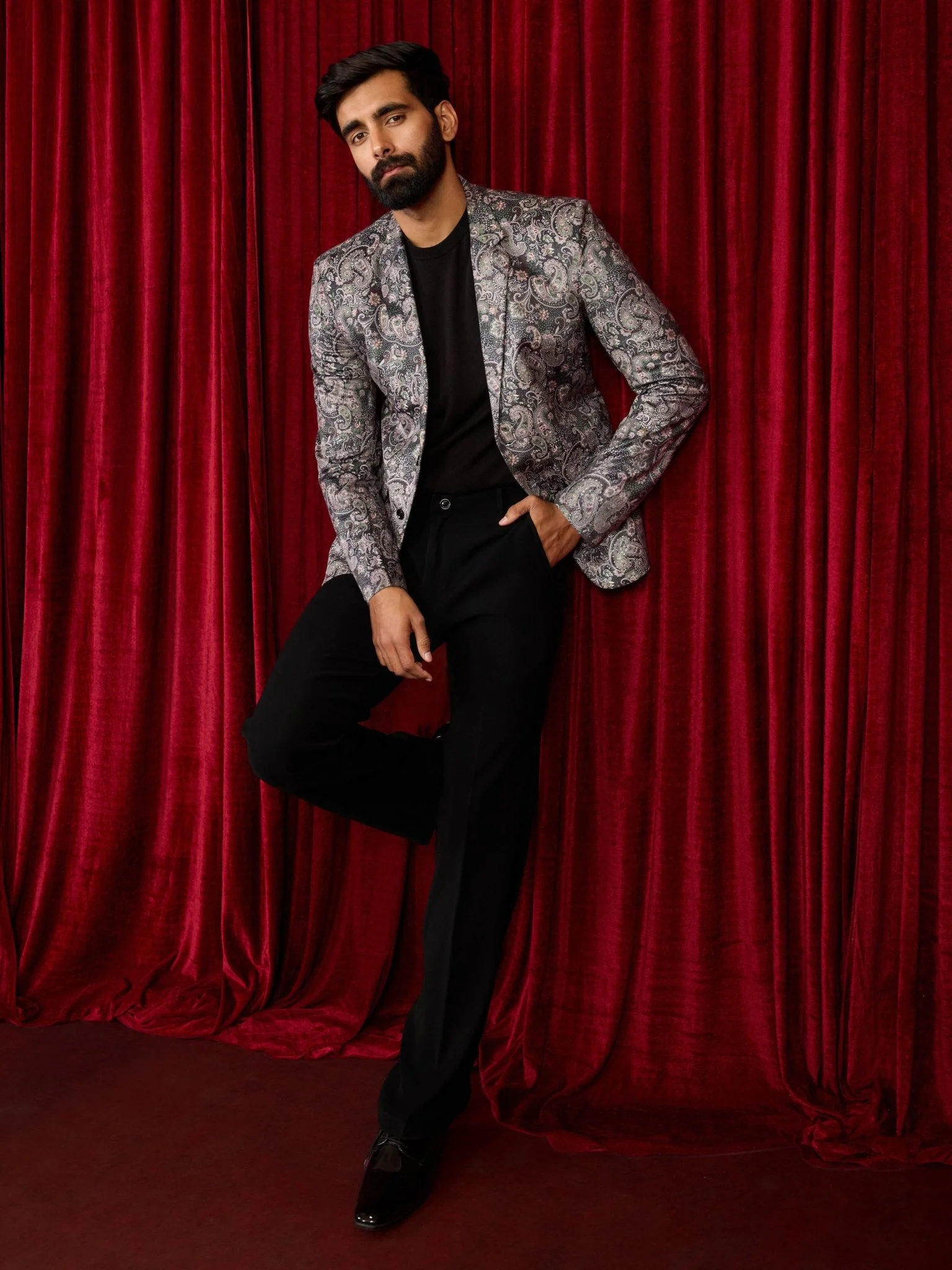 Men's's Green Velvet Paisley Digital Print Blazer with Black Straight Pant Set