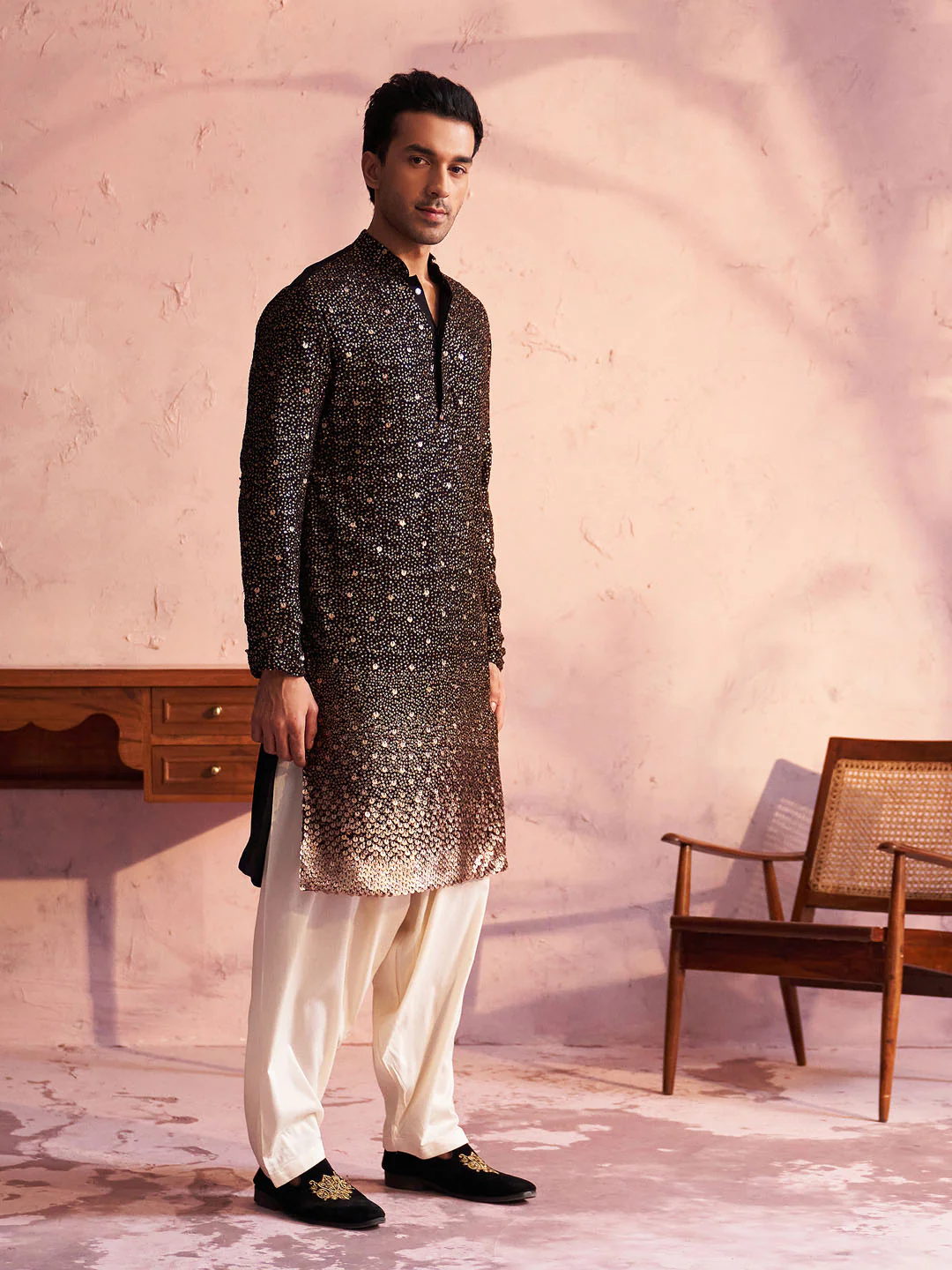 Men's Black Georgette Zari With Sequins Worked Kurta Patiala Set - Image 2