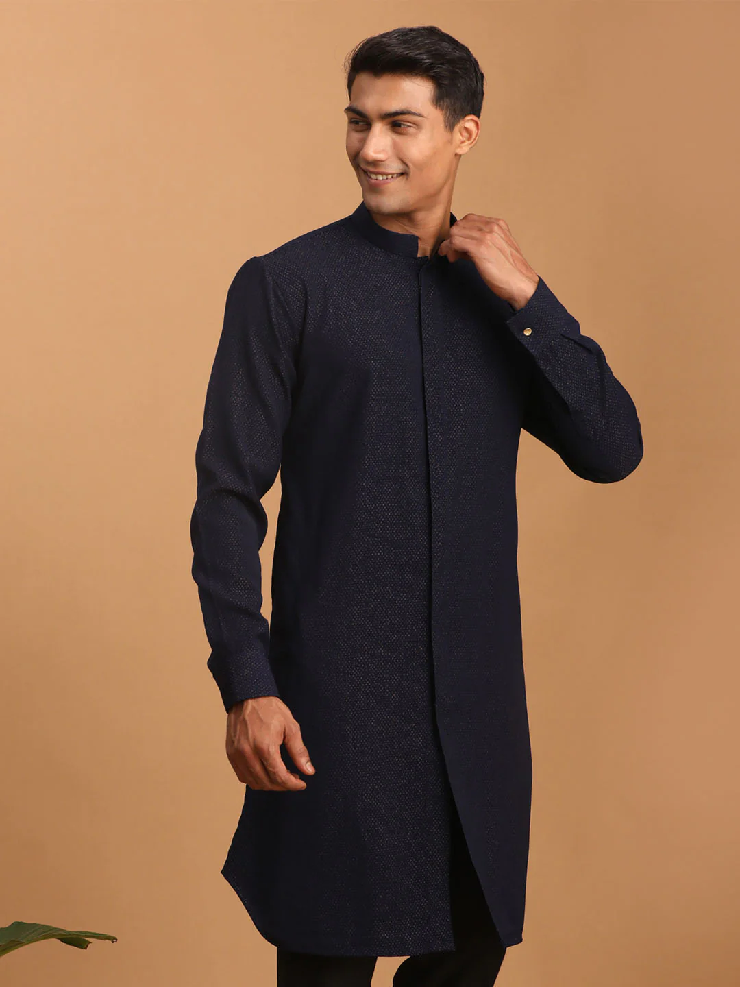 Men's Navy Blue Glitter Printed Fancy Kurta - Image 3