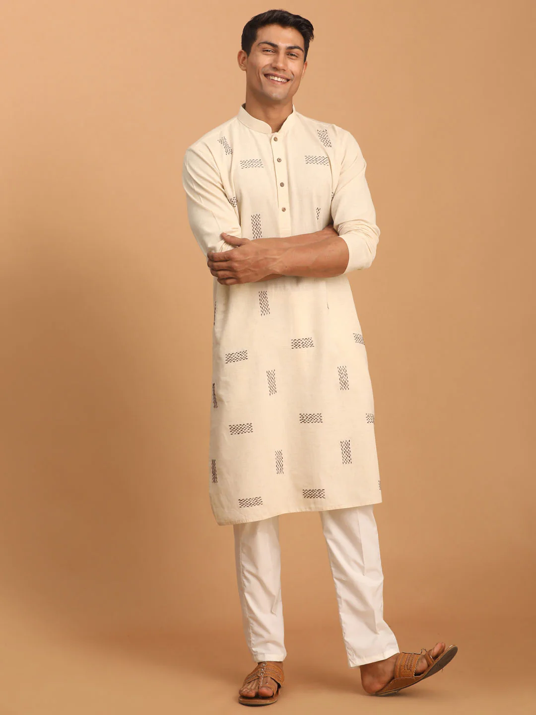 Men's Cream Katha Stich Embroidered Cotton Kurta - Image 5