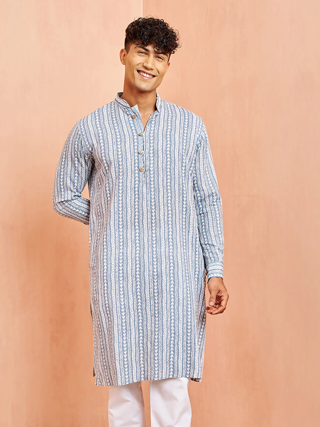 Men's Grey And White Batik Printed Kurta - Image 3