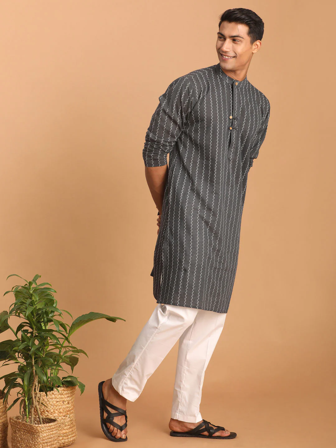 Men's Grey Jacquard Zig Zag Cotton Kurta With Pant Set - Image 2