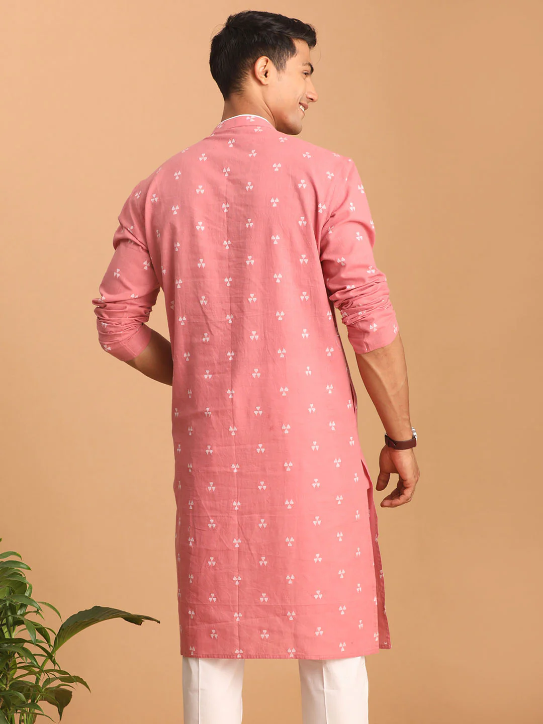 Men's Pink Geometric Booti Jacquard Kurta - Image 4