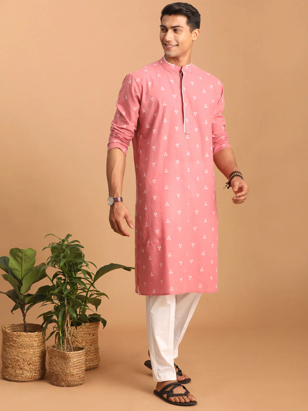 Men's Pink Geometric Booti Jacquard Kurta With White Pant Set - Image 2