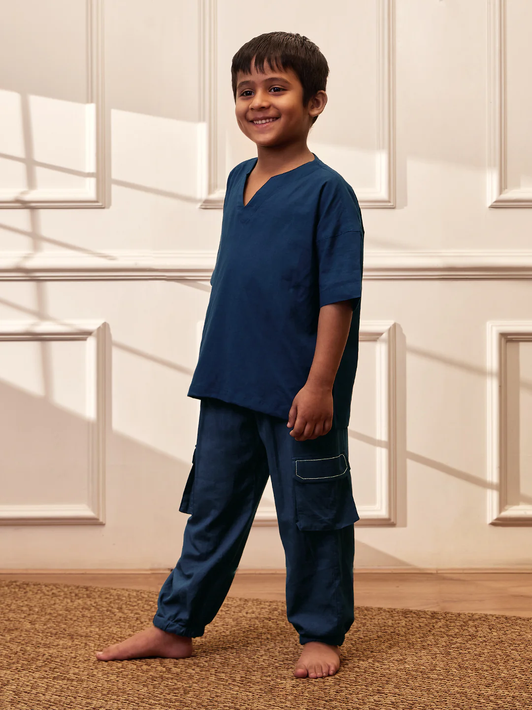 Boy's Navy Blue Solid Cotton Yoga Kurta Set With Cargo Pants - Image 4