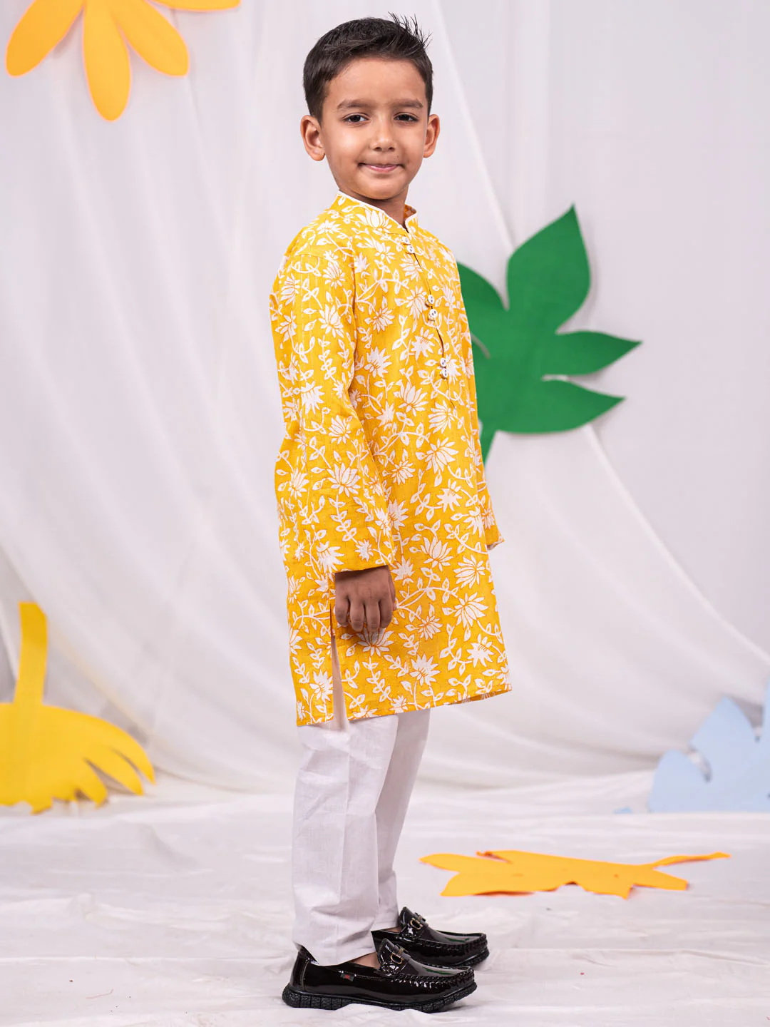 Boy's' Yellow And White Kurta And Pyjama Set - Image 2