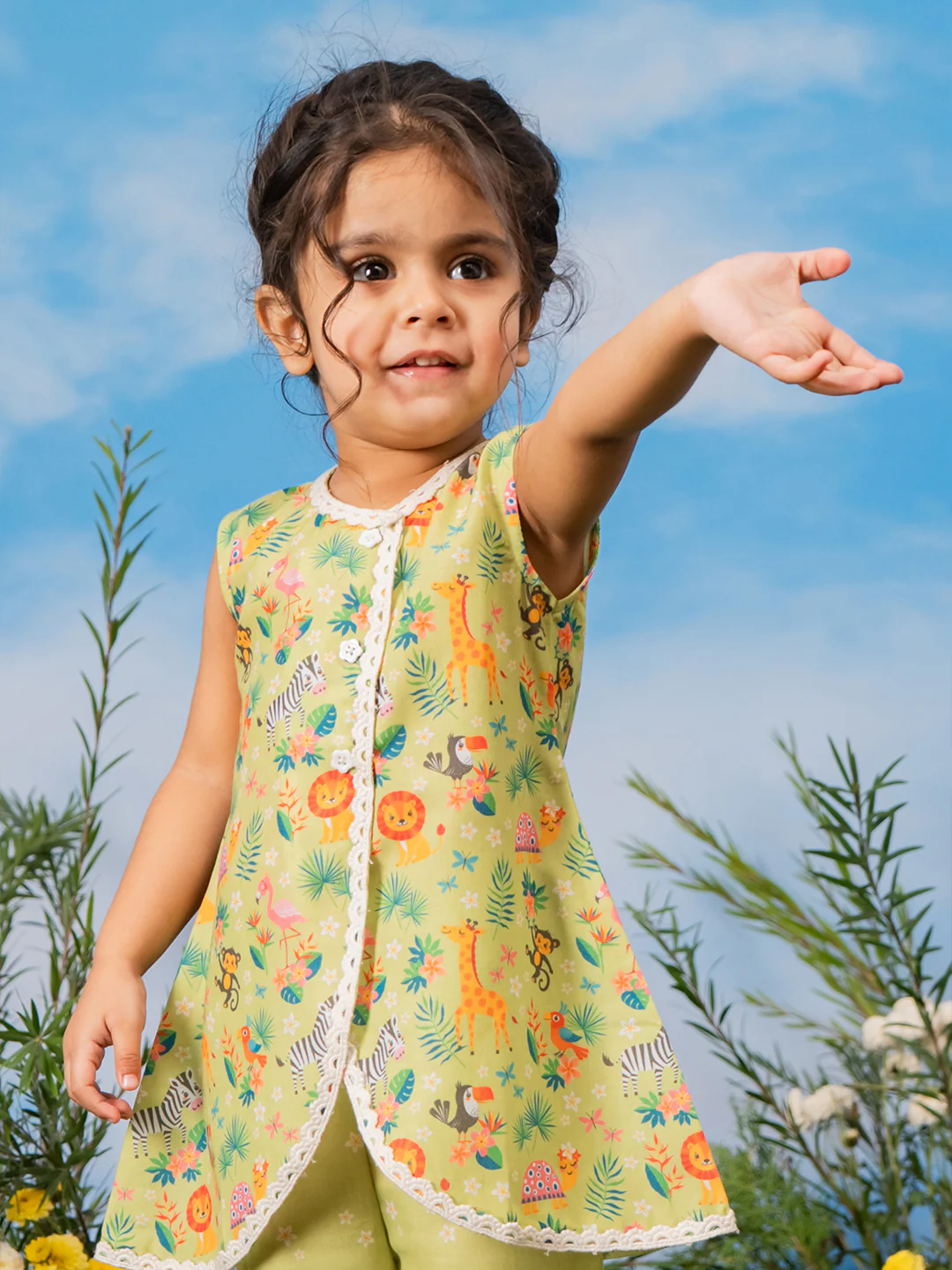 Girl's' Green Co Ords - Image 3