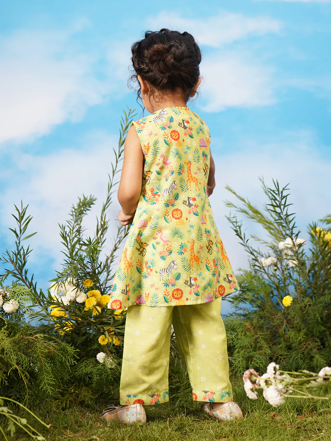 Girl's' Green Co Ords - Image 5