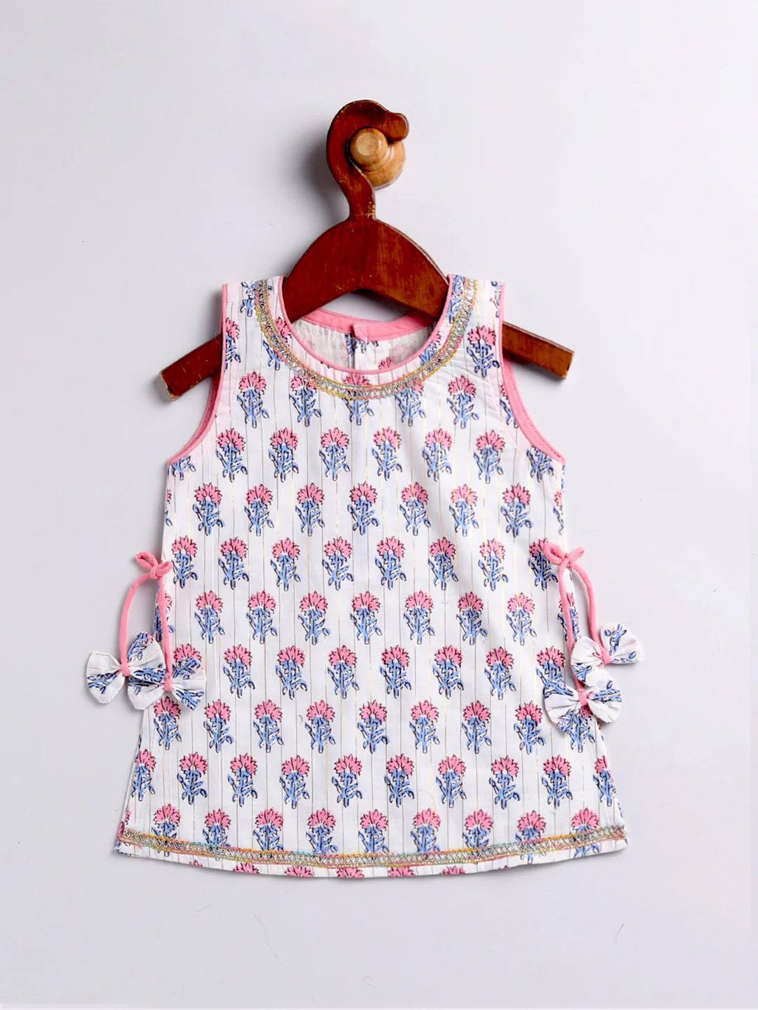 Girl's' Multi Color Kurta And Patiala Set - Image 2