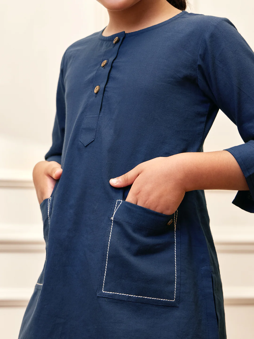 Girl's Navy Blue Cotton Kurta Pyjama Set - Image 2