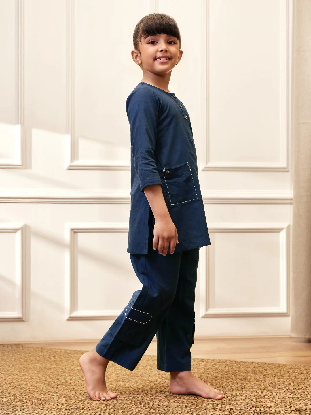 Girl's Navy Blue Cotton Kurta Pyjama Set - Image 4