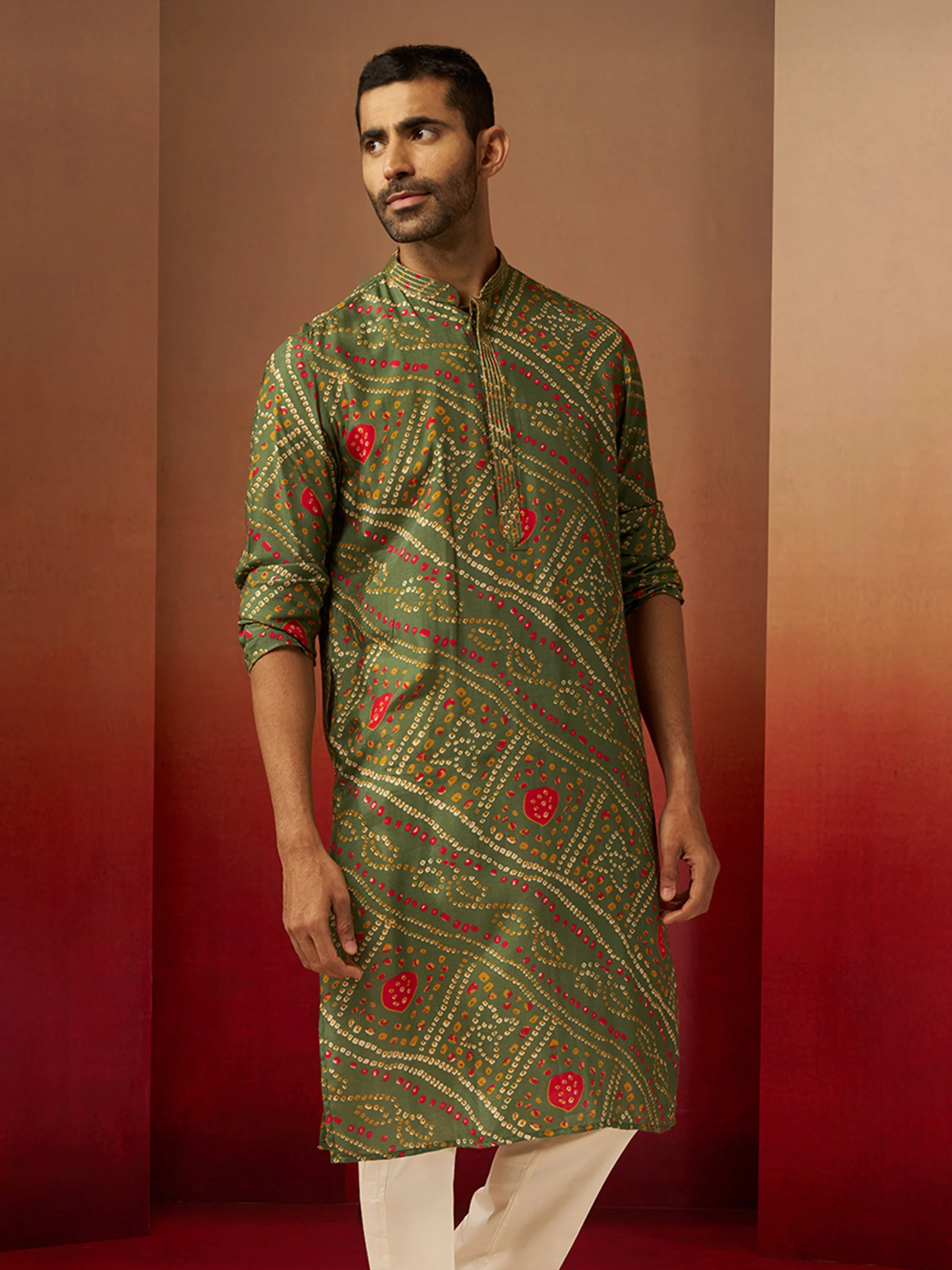 Vastramay Men Green Pure Muslin Bandhani Print Kurta - Image 4