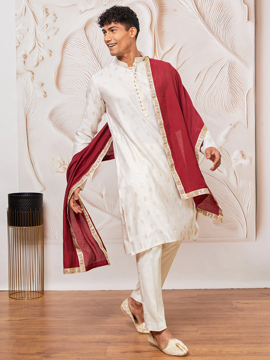 Men's Maroon Dupatta - Image 4