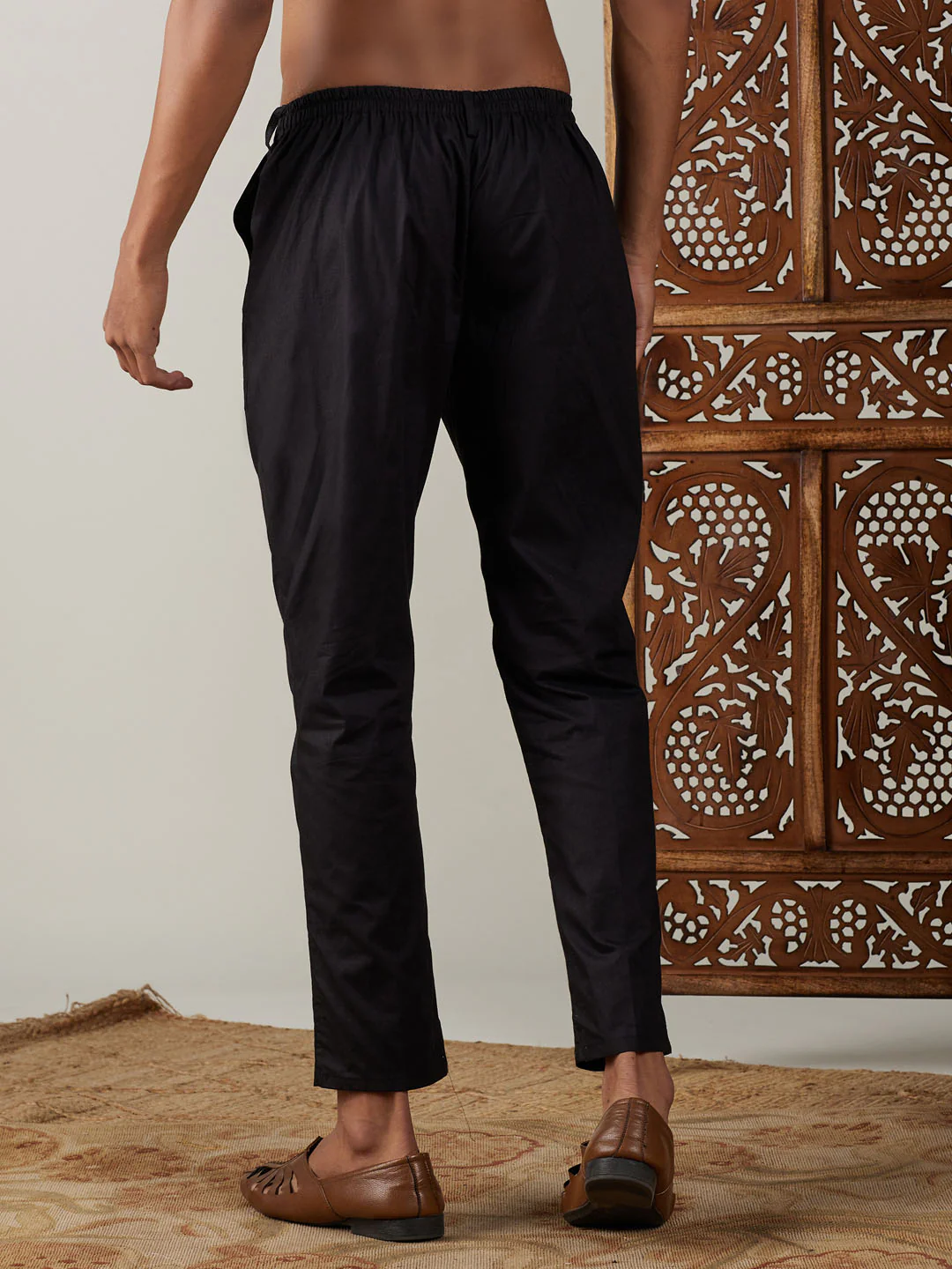Men's Black Cotton Slim Fit Pant - Image 3