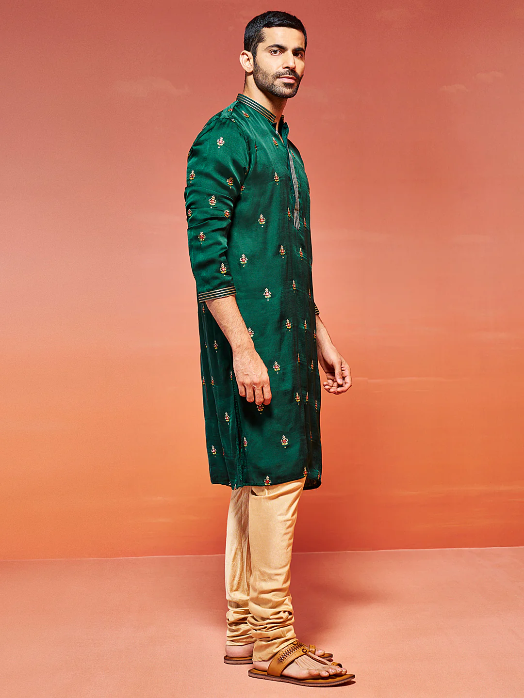 Men's Bottle Green Silk Blend Kurta And Pyjama Set - Image 4