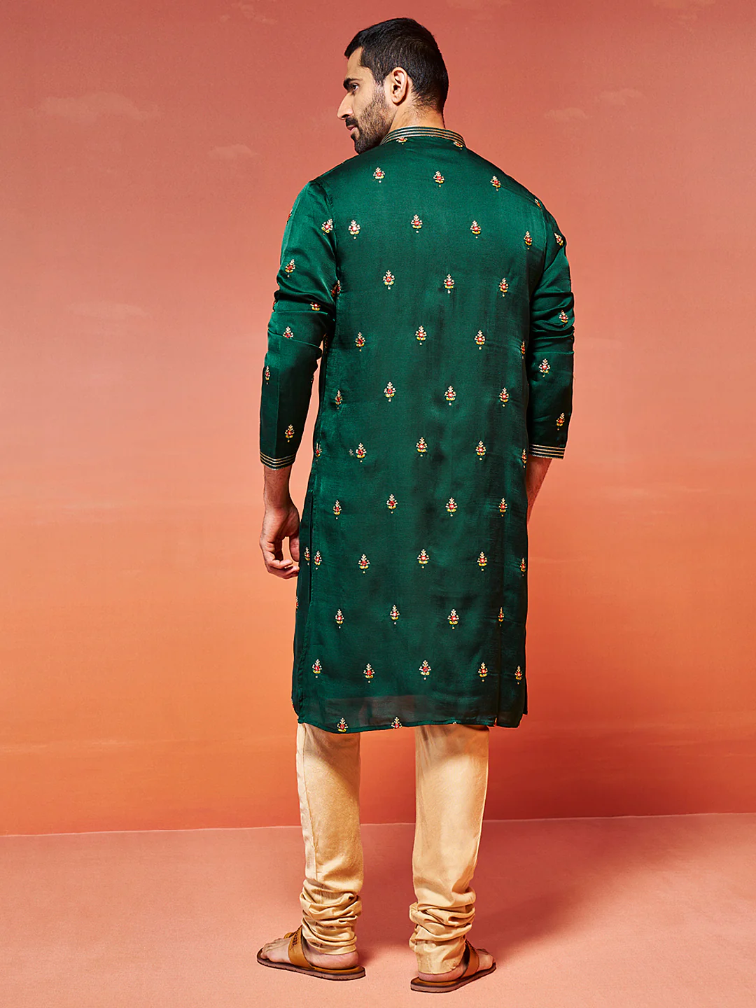 Men's Bottle Green Silk Blend Kurta And Pyjama Set - Image 5