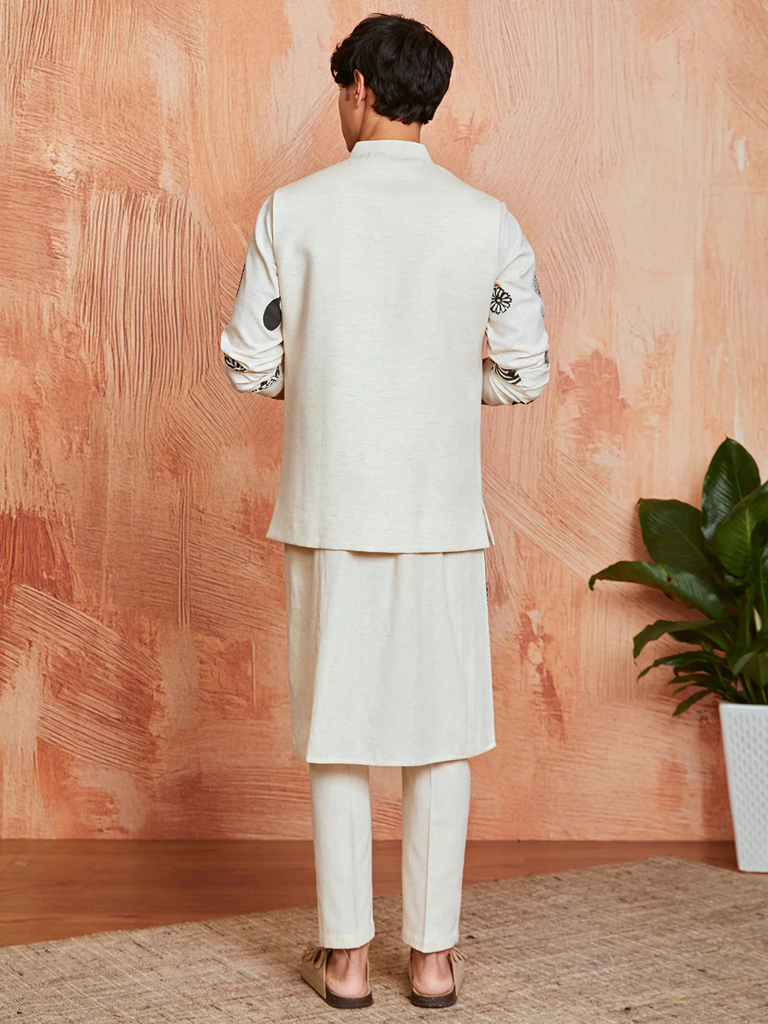 Men's Cream Cotton Jacket Kurta And Pyjama Set - Image 3