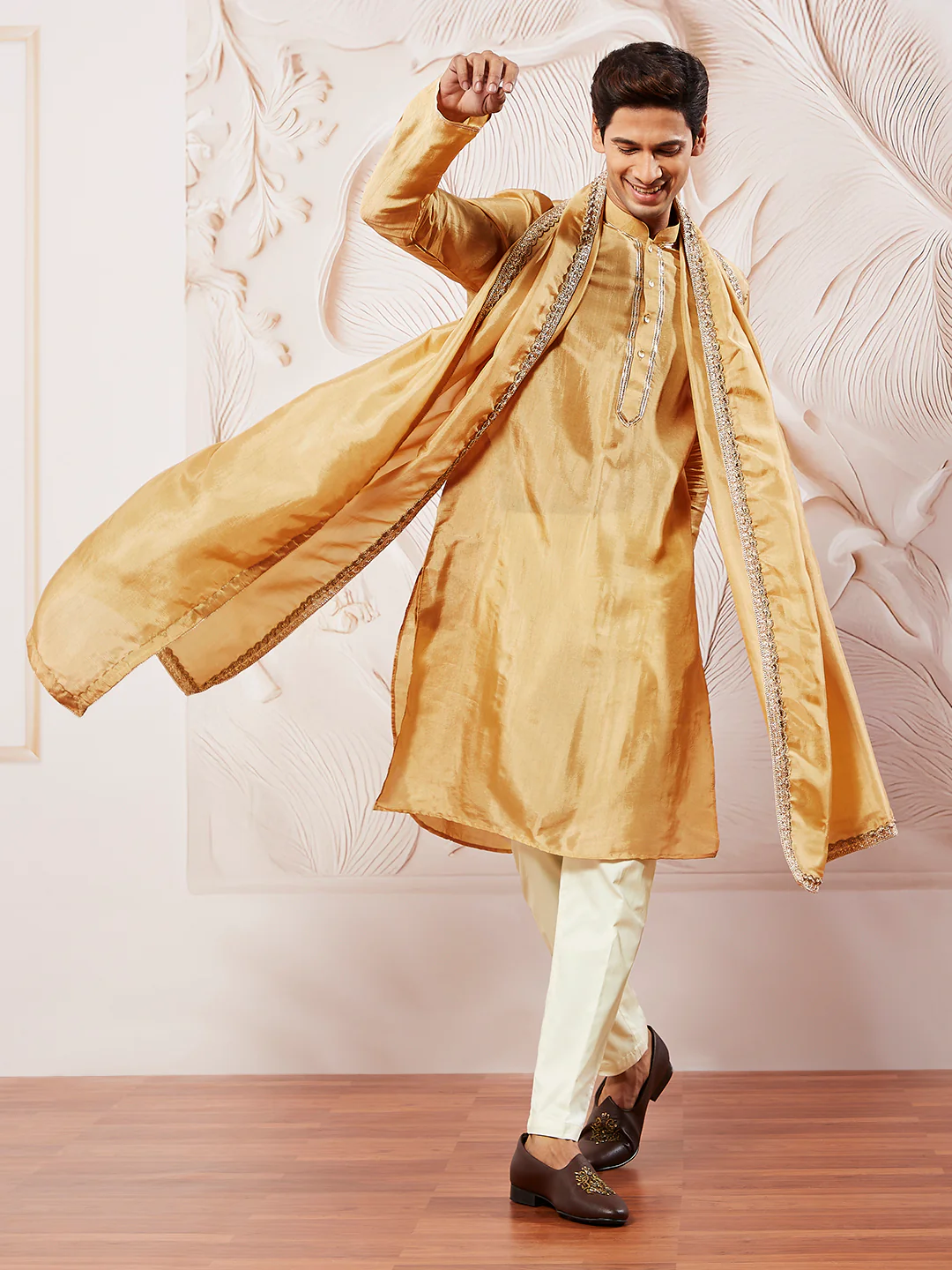Men's Gold Tissue Silk Kurta - Image 5