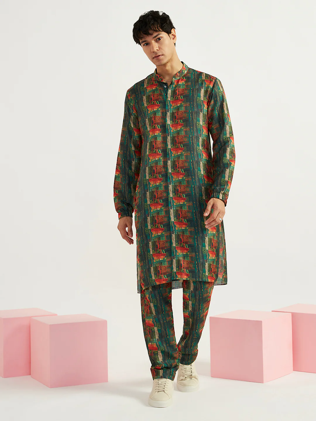 Men's Green Crepe Kurta And Pyjama Set - Image 2