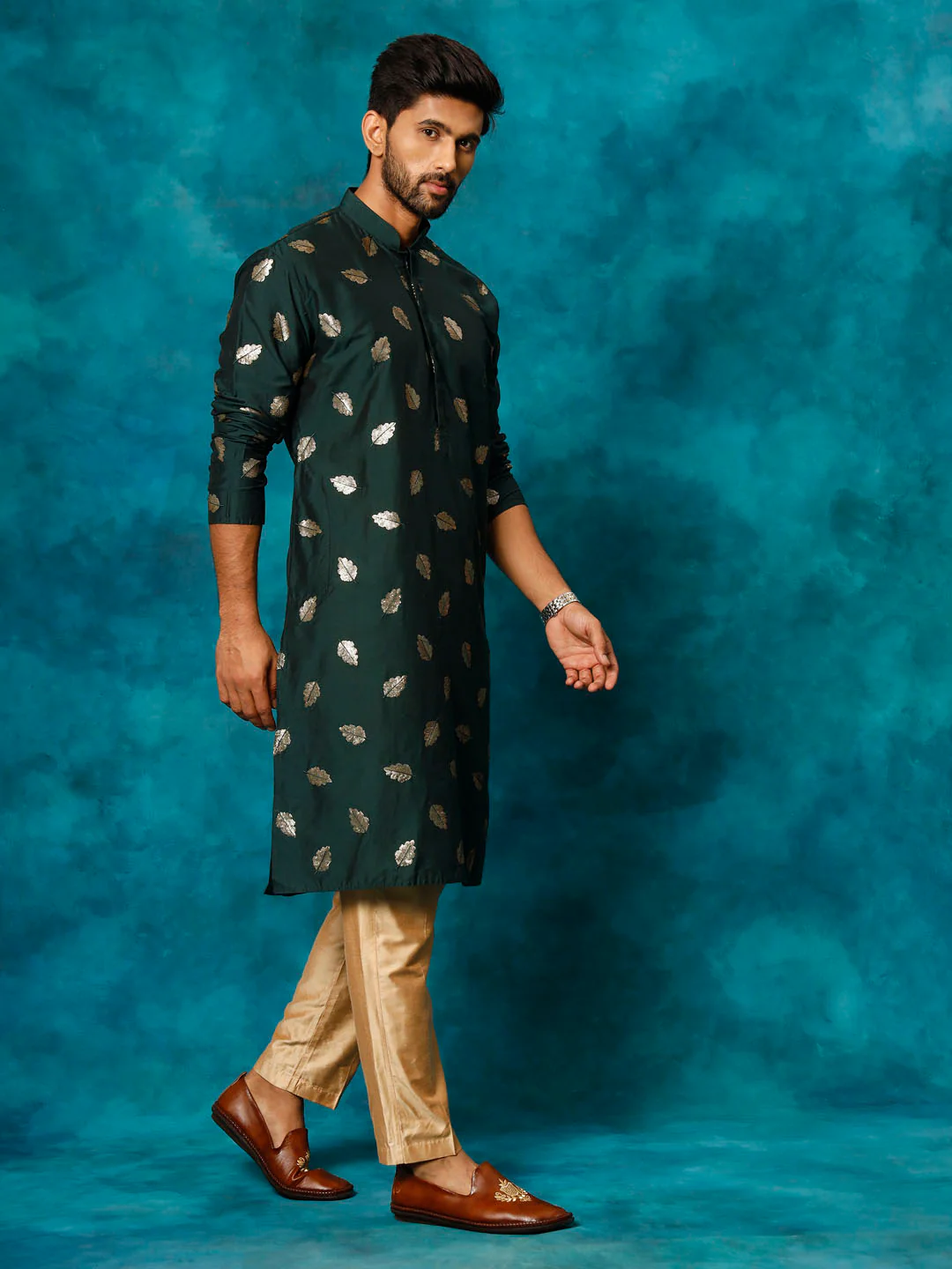 Men's Green Leaf Motif Embellished Kurta - Image 5