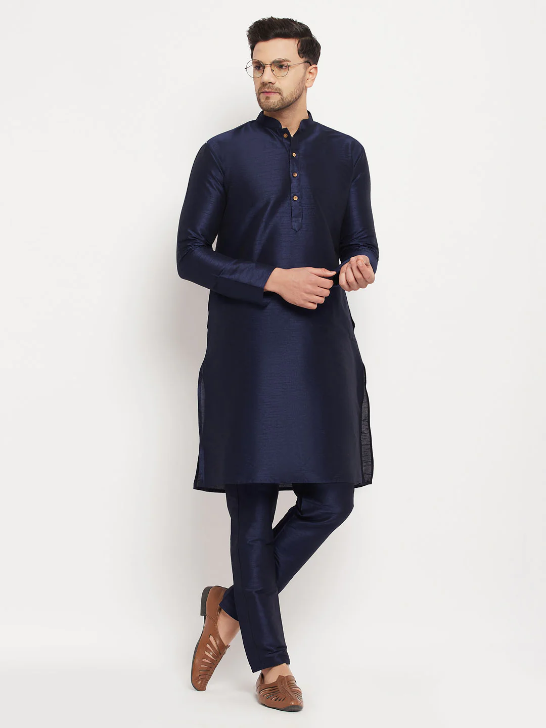 Men's Navy Blue Silk Blend Kurta And Navy Blue Pant Style Pyjama Set - Image 6